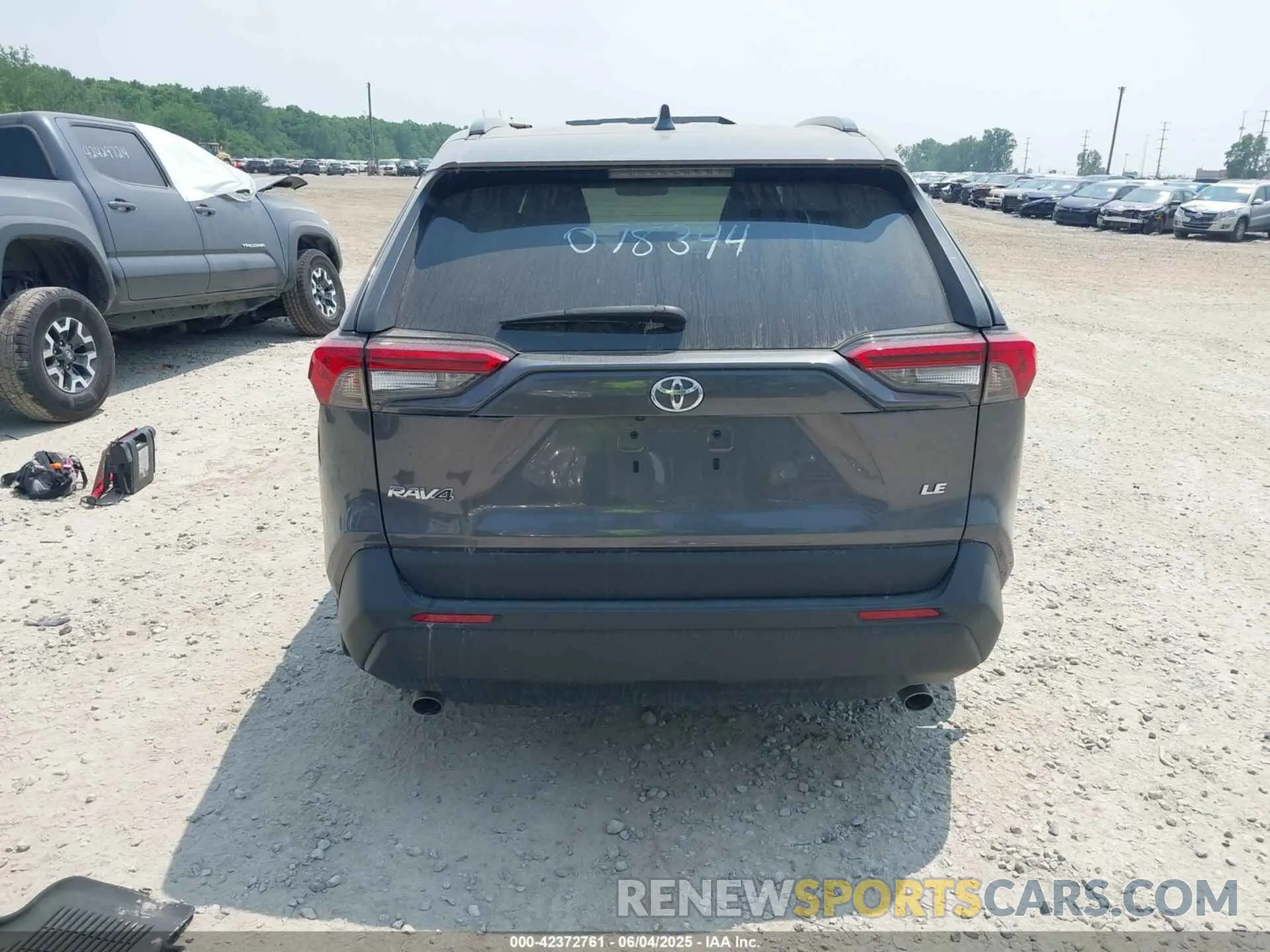 17 Photograph of a damaged car 2T3H1RFV1LC078344 TOYOTA RAV4 2020