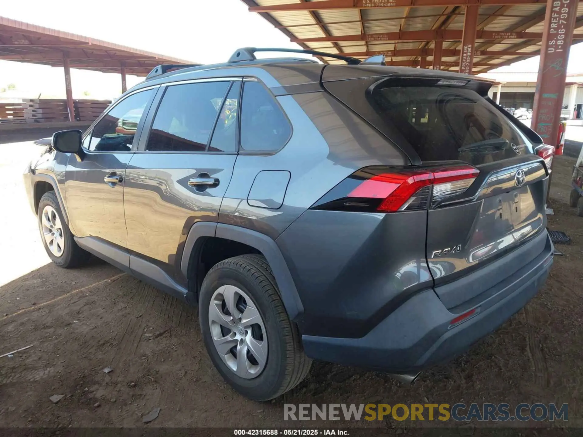 3 Photograph of a damaged car 2T3H1RFV1LC080384 TOYOTA RAV4 2020