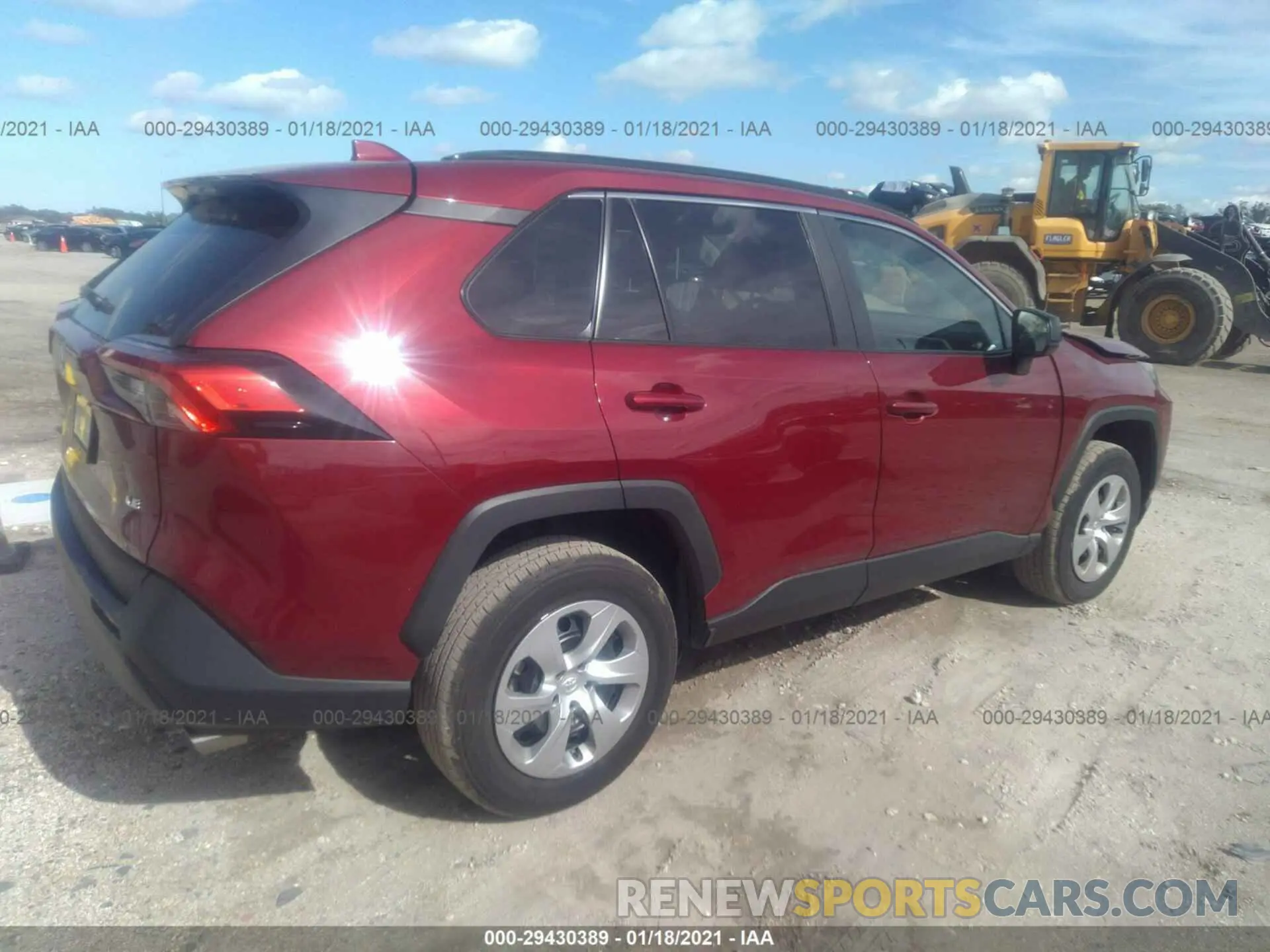 4 Photograph of a damaged car 2T3H1RFV1LC080496 TOYOTA RAV4 2020