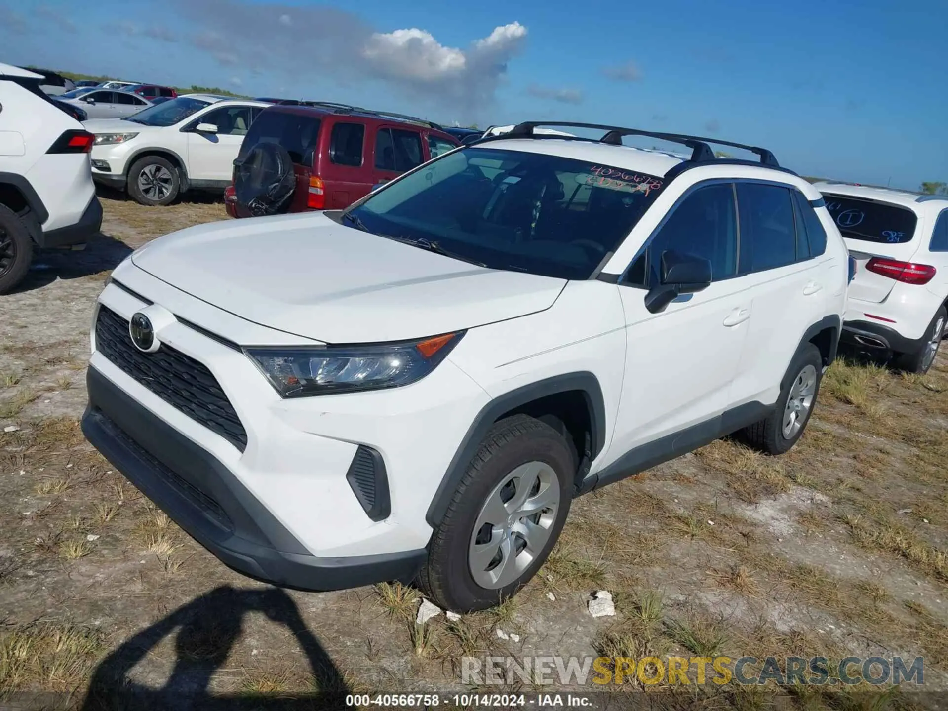 2 Photograph of a damaged car 2T3H1RFV1LW064104 TOYOTA RAV4 2020