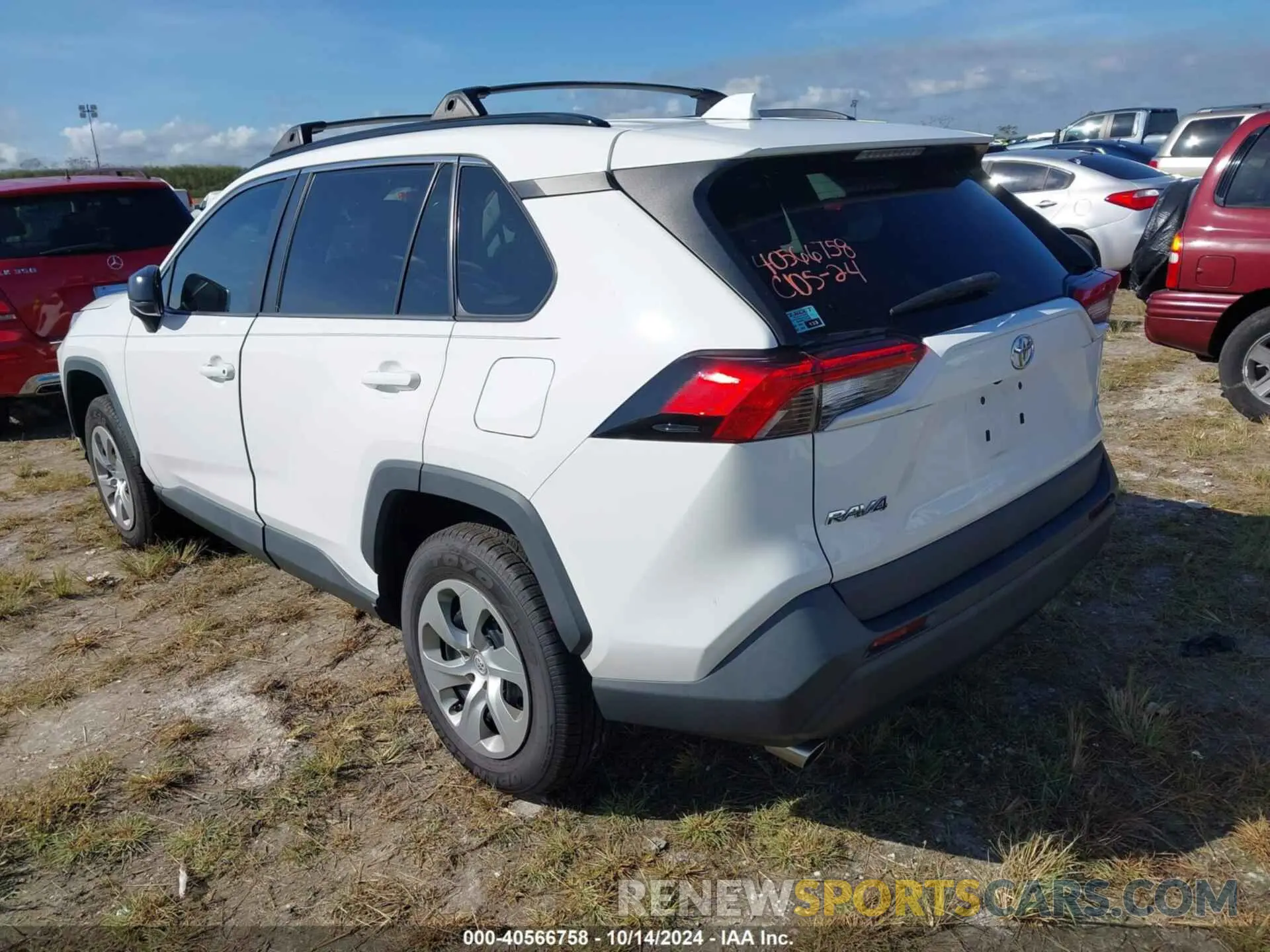 3 Photograph of a damaged car 2T3H1RFV1LW064104 TOYOTA RAV4 2020
