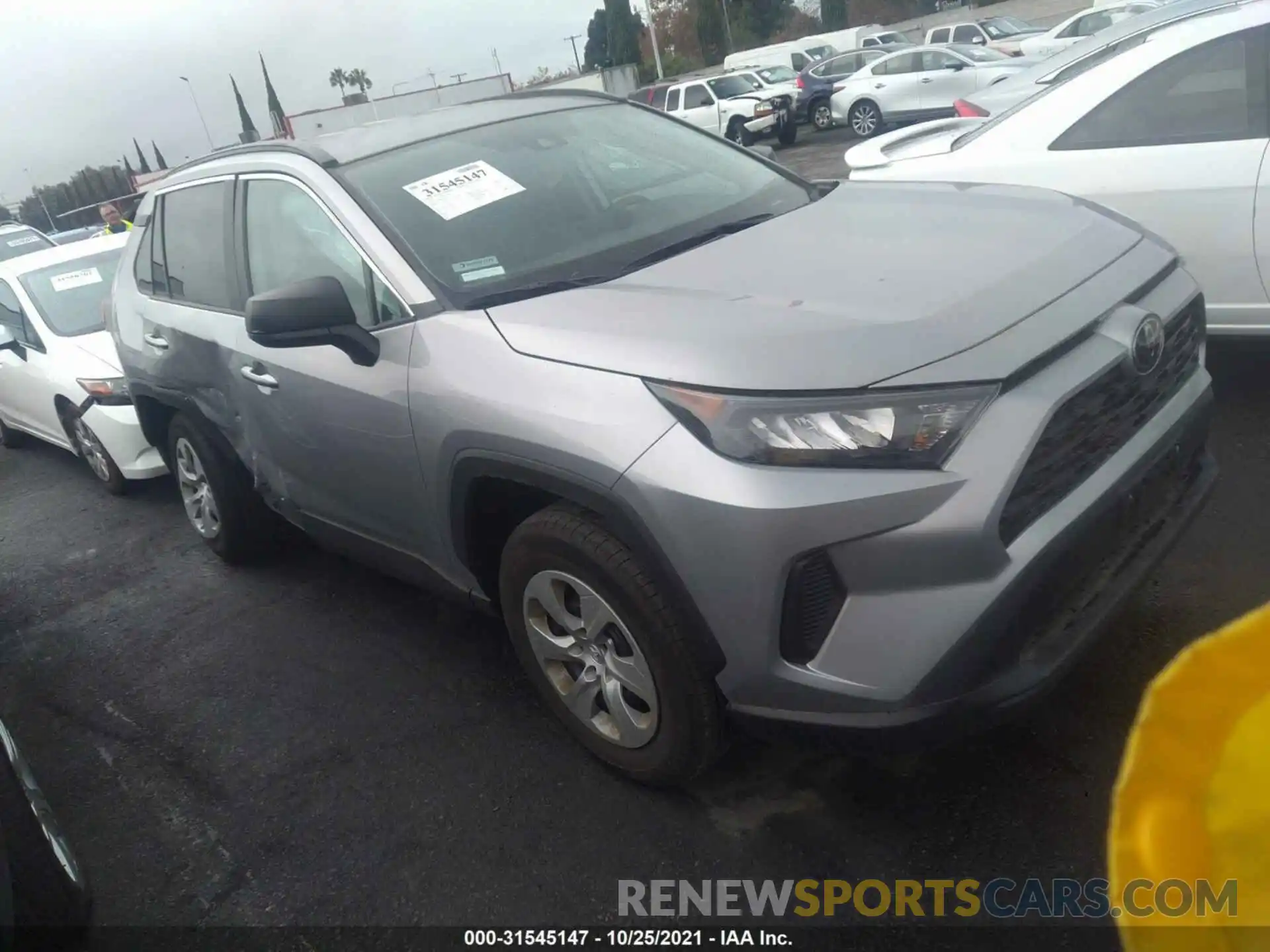 1 Photograph of a damaged car 2T3H1RFV1LW081775 TOYOTA RAV4 2020