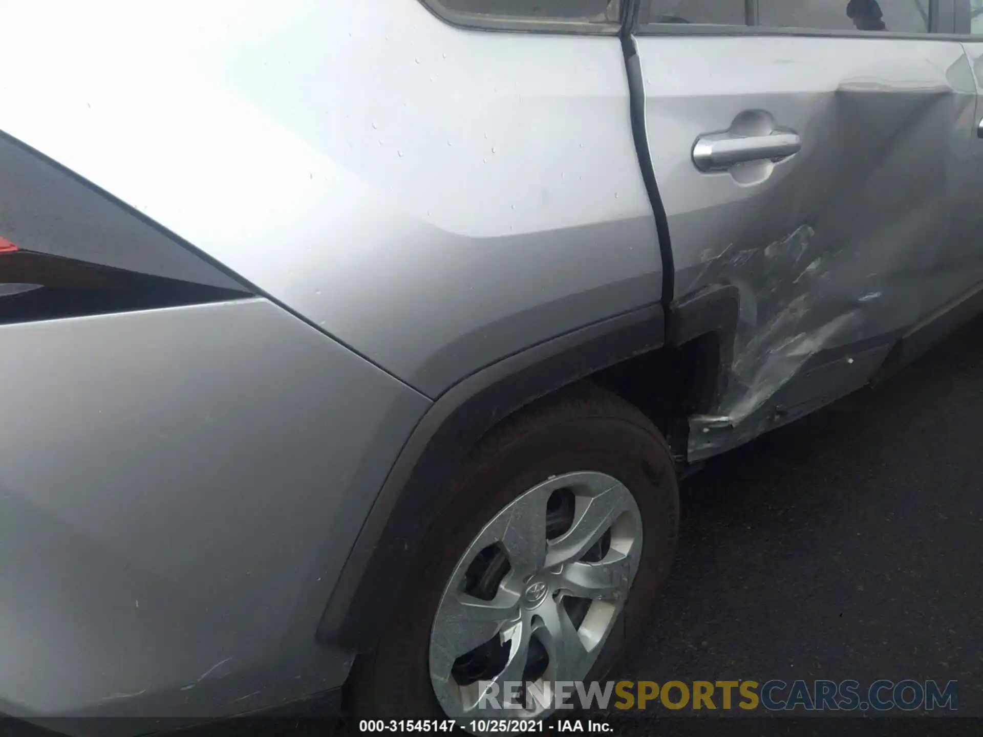 6 Photograph of a damaged car 2T3H1RFV1LW081775 TOYOTA RAV4 2020