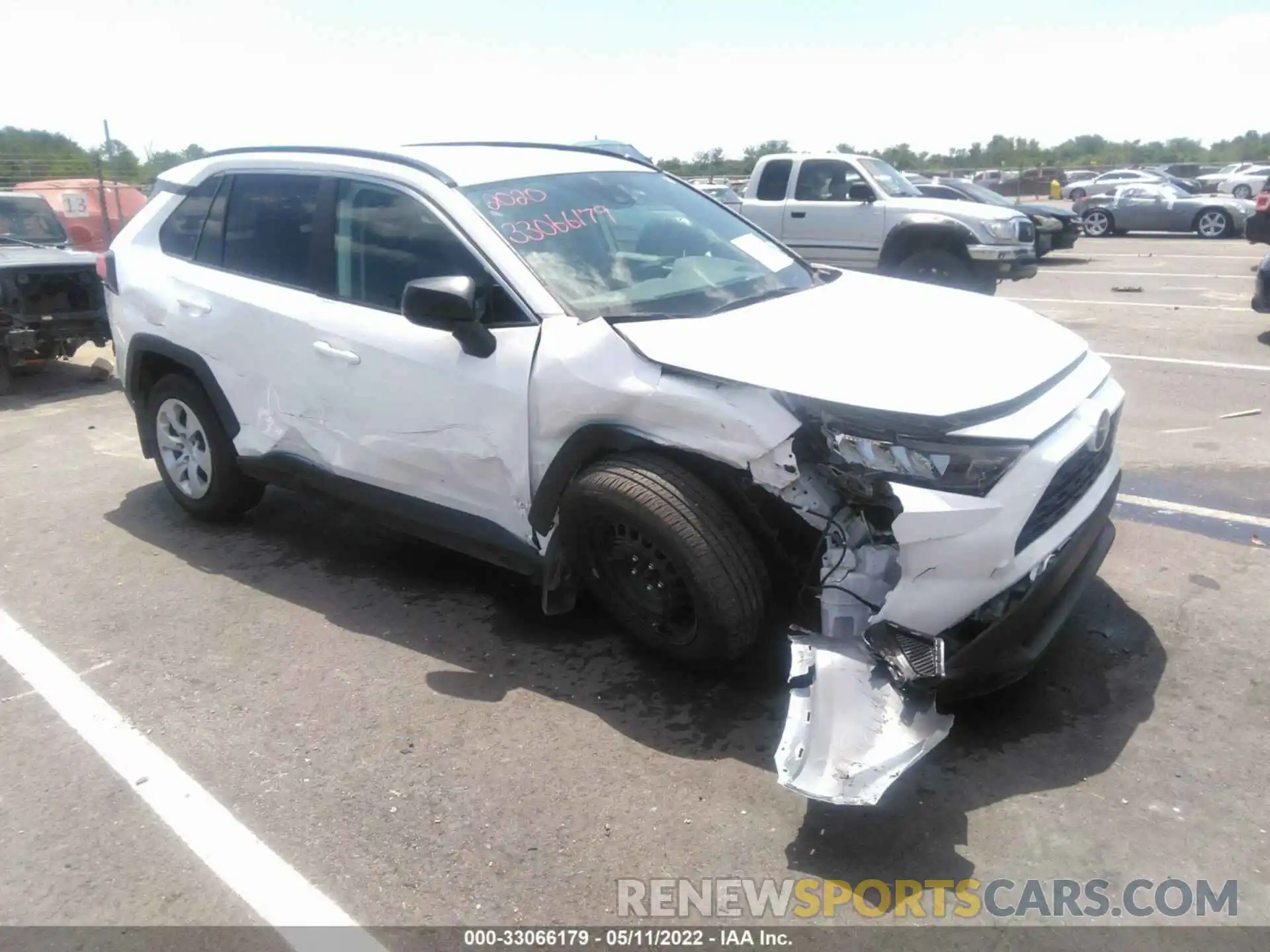 1 Photograph of a damaged car 2T3H1RFV1LW085468 TOYOTA RAV4 2020