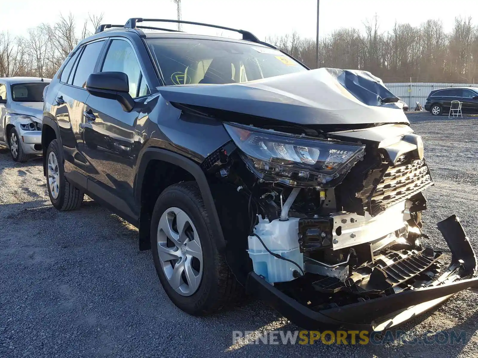 1 Photograph of a damaged car 2T3H1RFV1LW103631 TOYOTA RAV4 2020