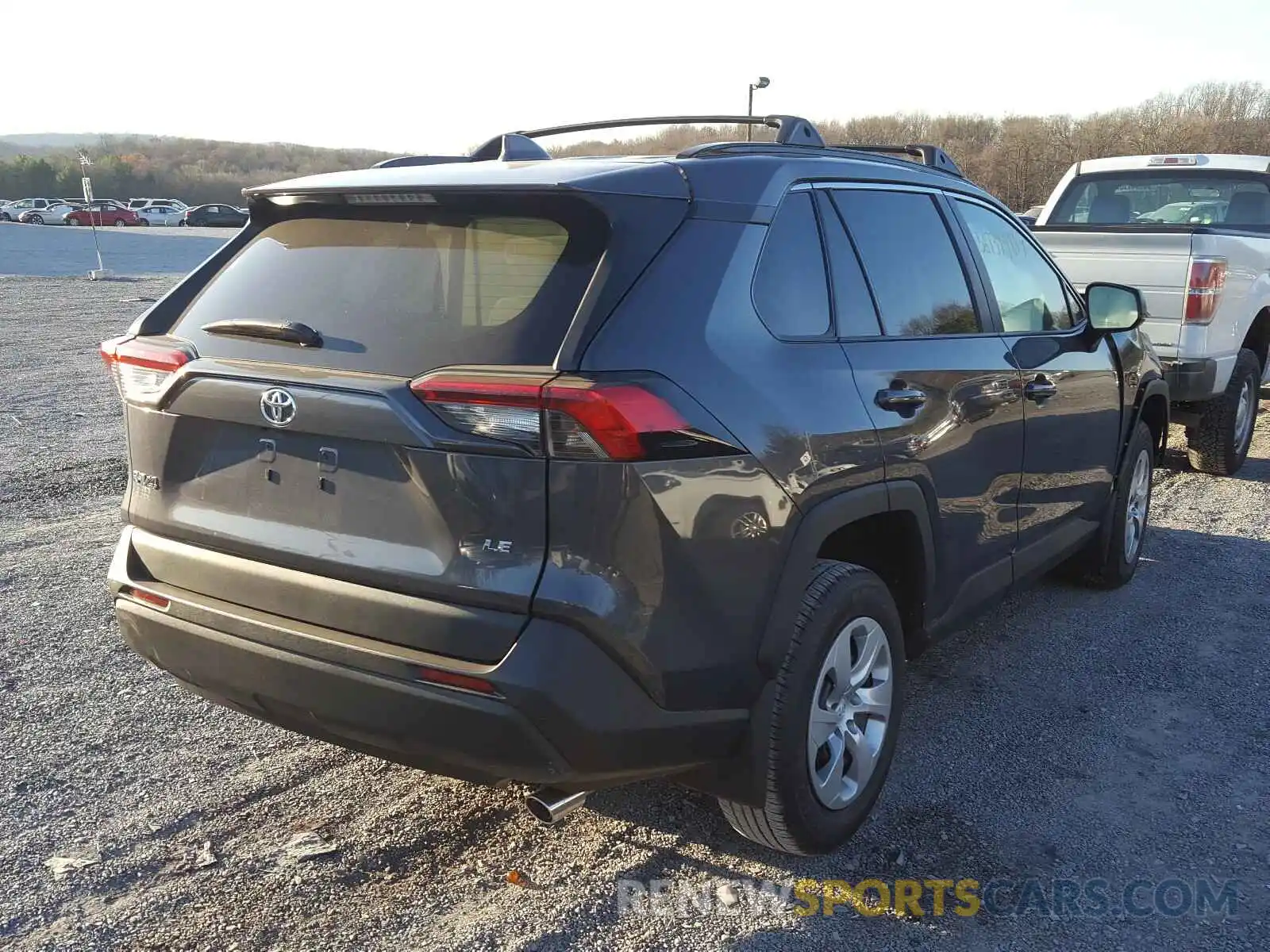 4 Photograph of a damaged car 2T3H1RFV1LW103631 TOYOTA RAV4 2020