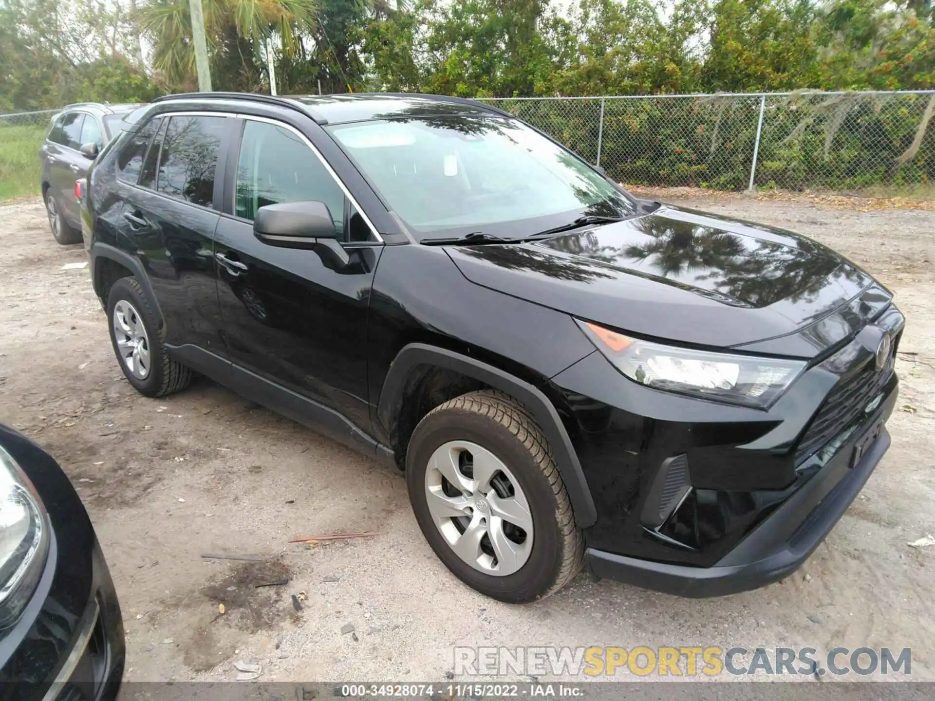 1 Photograph of a damaged car 2T3H1RFV2LC057602 TOYOTA RAV4 2020