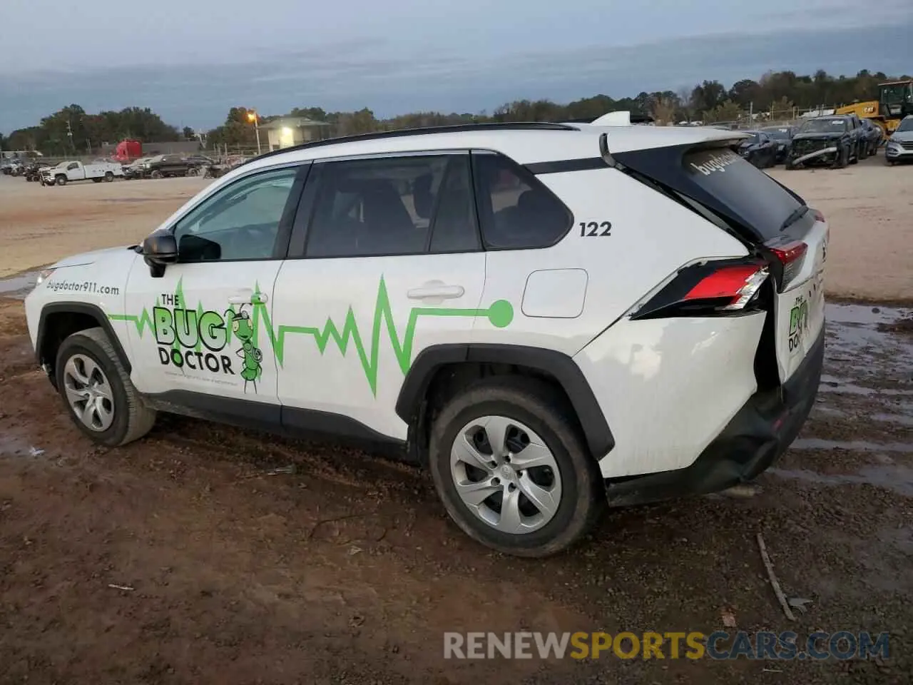 2 Photograph of a damaged car 2T3H1RFV2LC072505 TOYOTA RAV4 2020