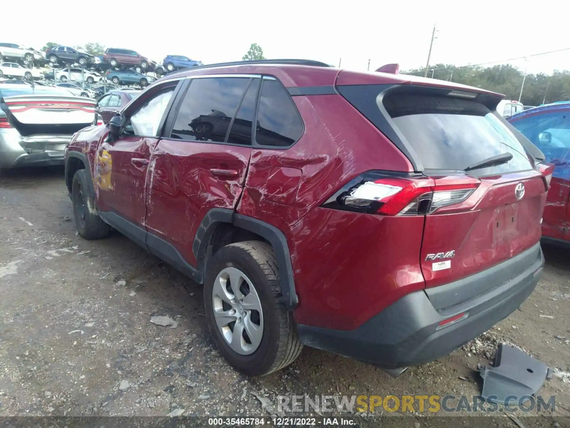 3 Photograph of a damaged car 2T3H1RFV2LC073704 TOYOTA RAV4 2020