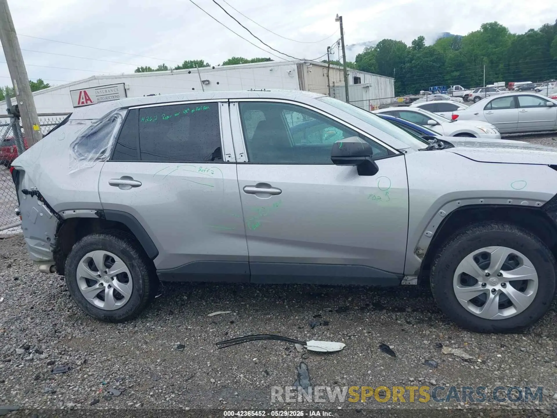 14 Photograph of a damaged car 2T3H1RFV2LC077350 TOYOTA RAV4 2020
