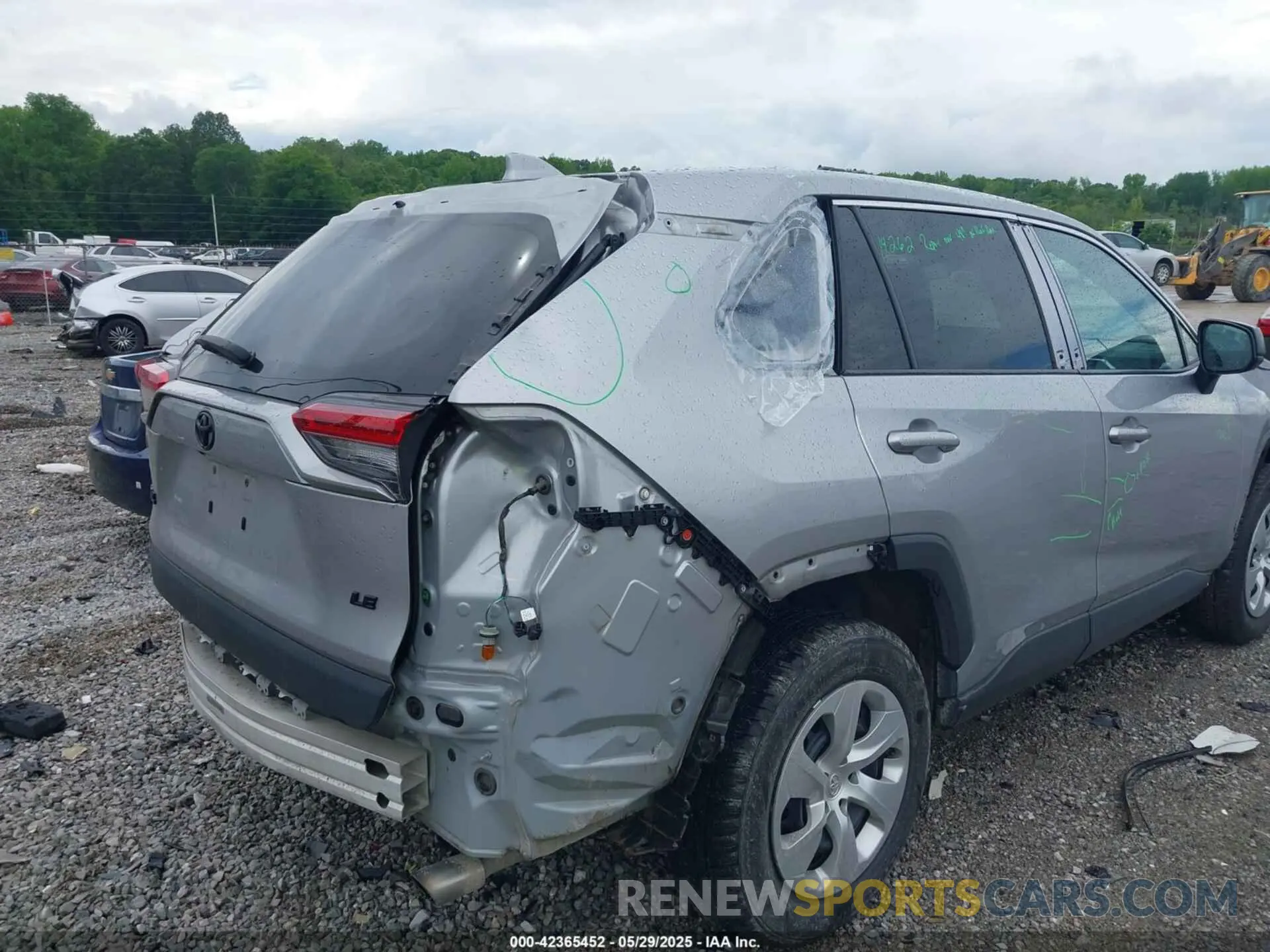 19 Photograph of a damaged car 2T3H1RFV2LC077350 TOYOTA RAV4 2020