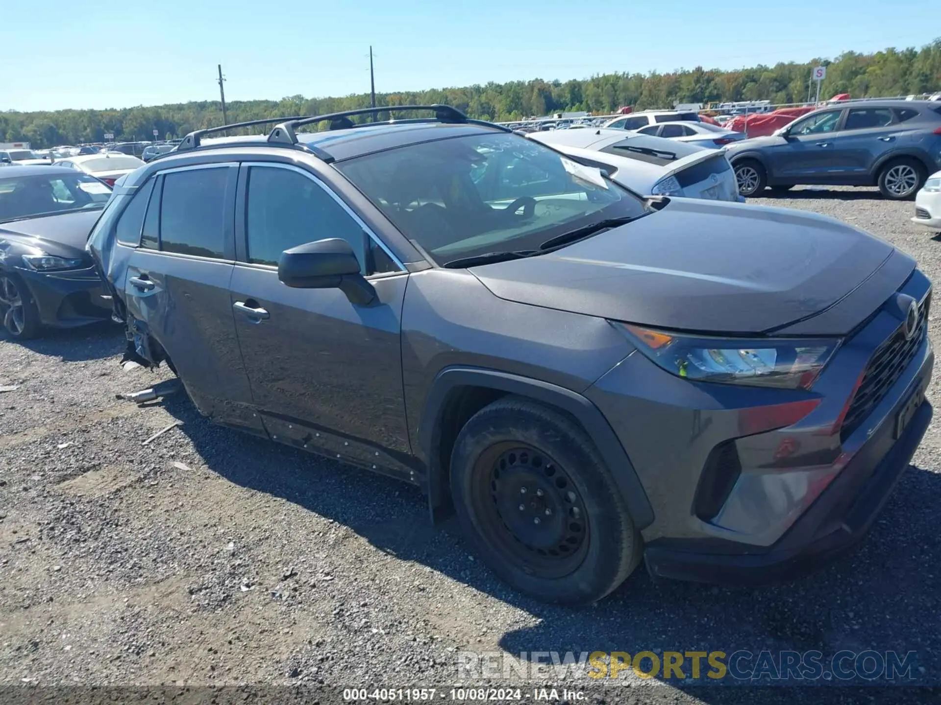 13 Photograph of a damaged car 2T3H1RFV2LW058800 TOYOTA RAV4 2020