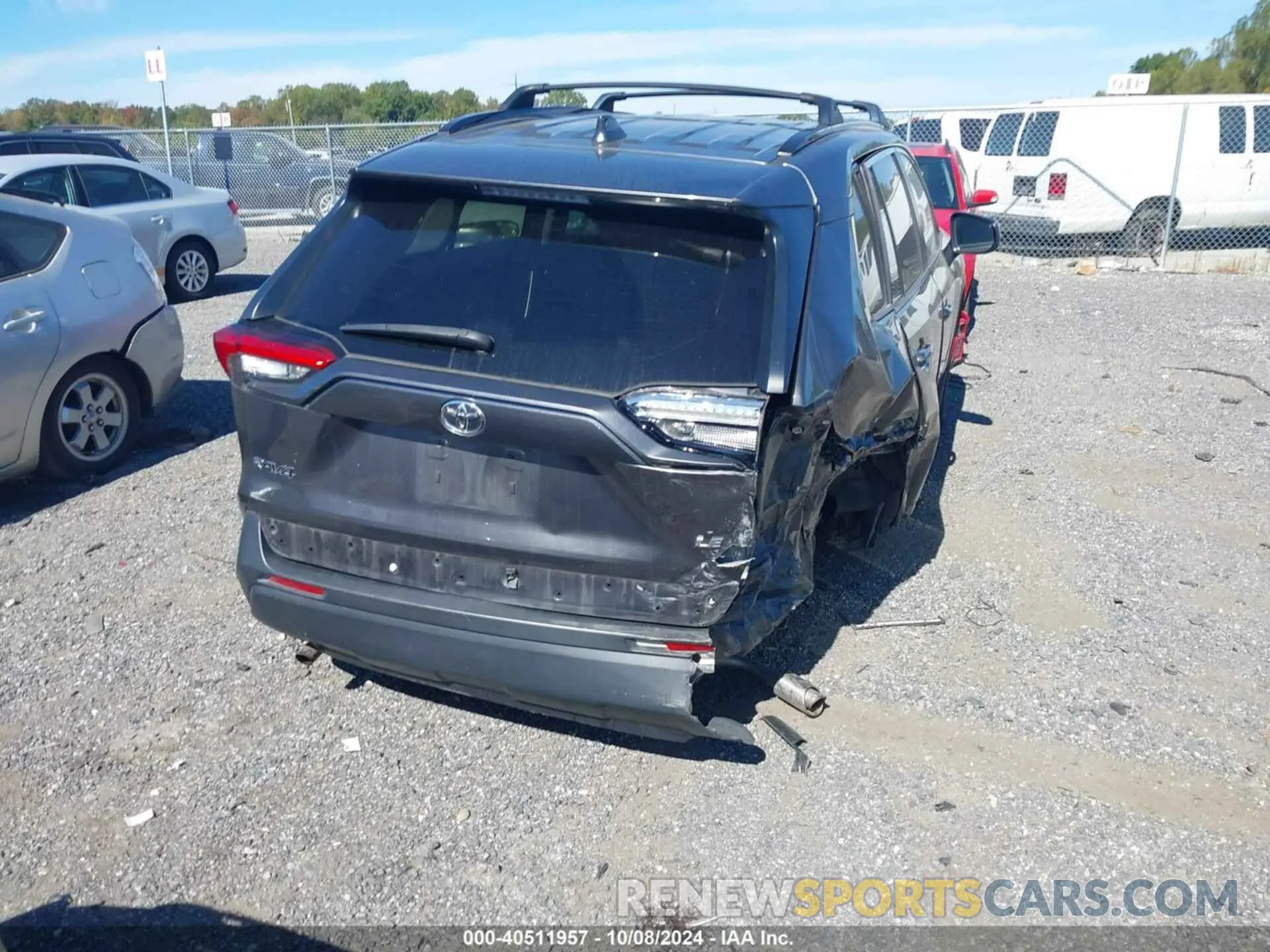 16 Photograph of a damaged car 2T3H1RFV2LW058800 TOYOTA RAV4 2020