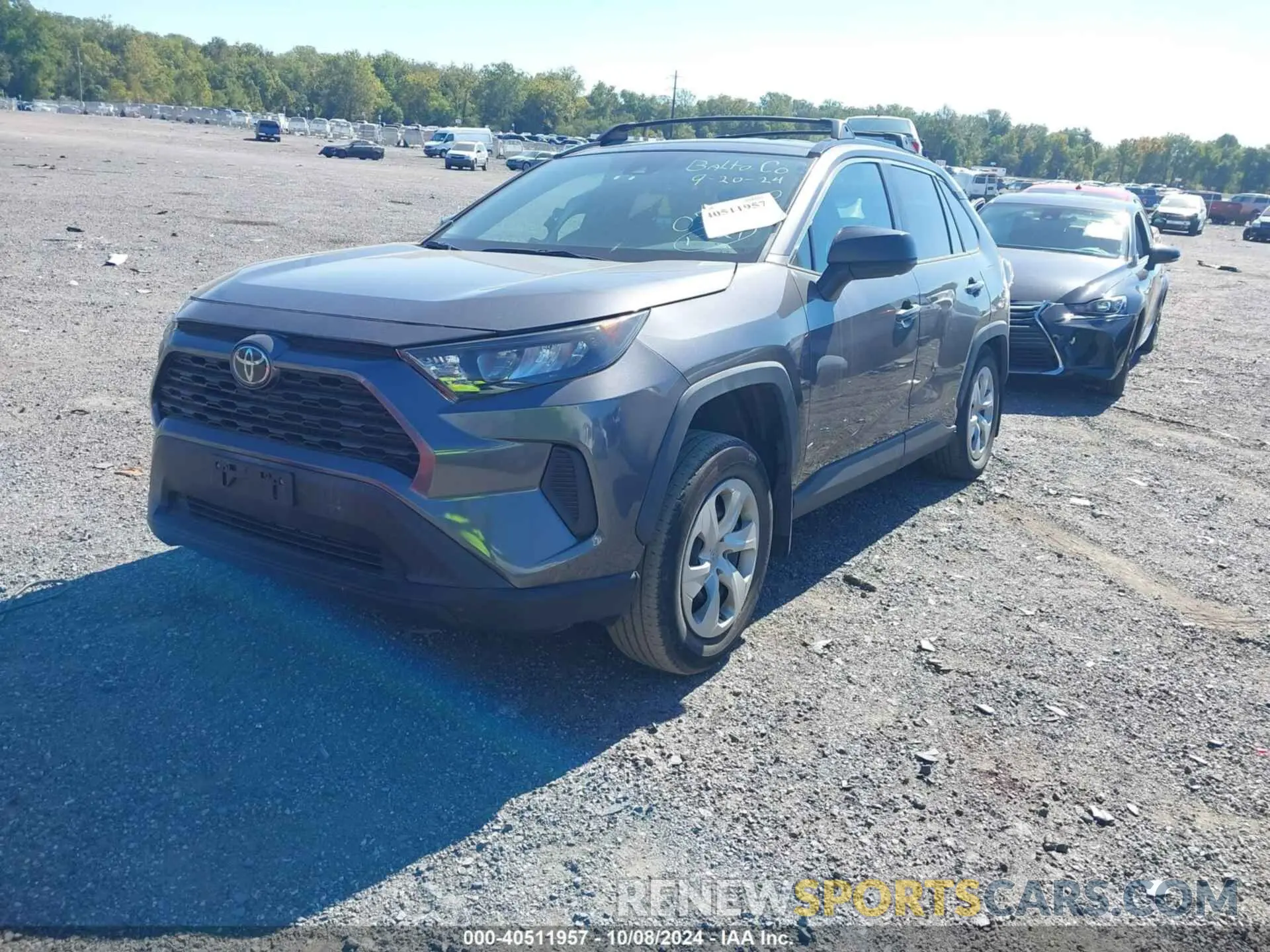 2 Photograph of a damaged car 2T3H1RFV2LW058800 TOYOTA RAV4 2020