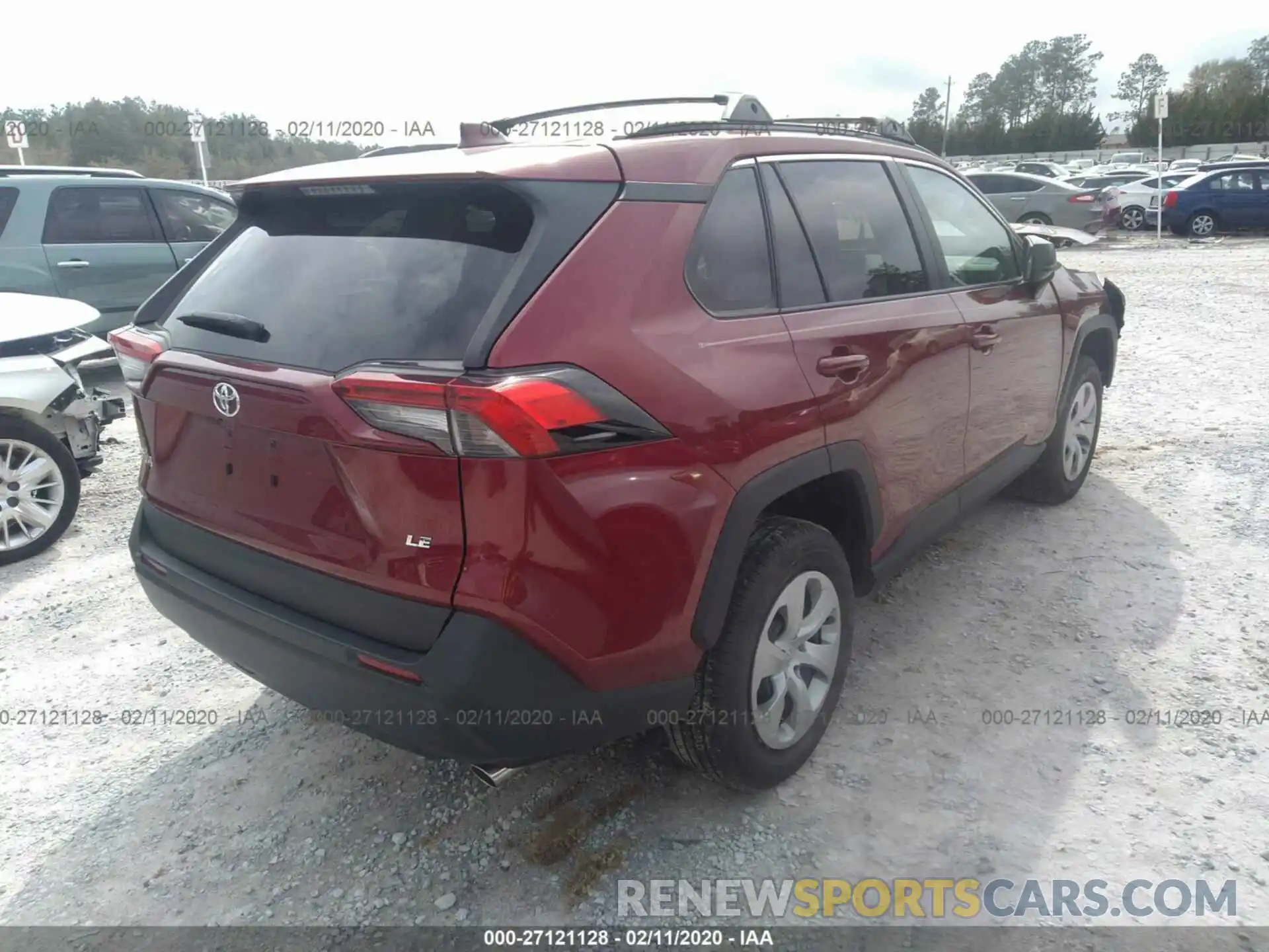 4 Photograph of a damaged car 2T3H1RFV2LW068291 TOYOTA RAV4 2020