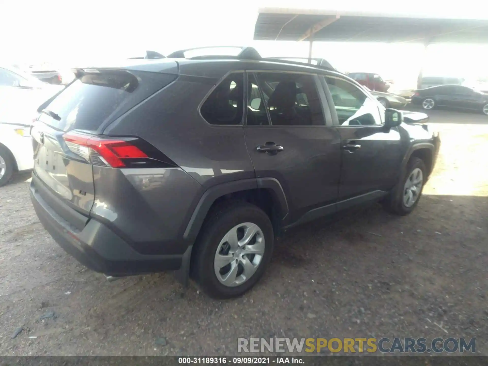 4 Photograph of a damaged car 2T3H1RFV2LW078433 TOYOTA RAV4 2020