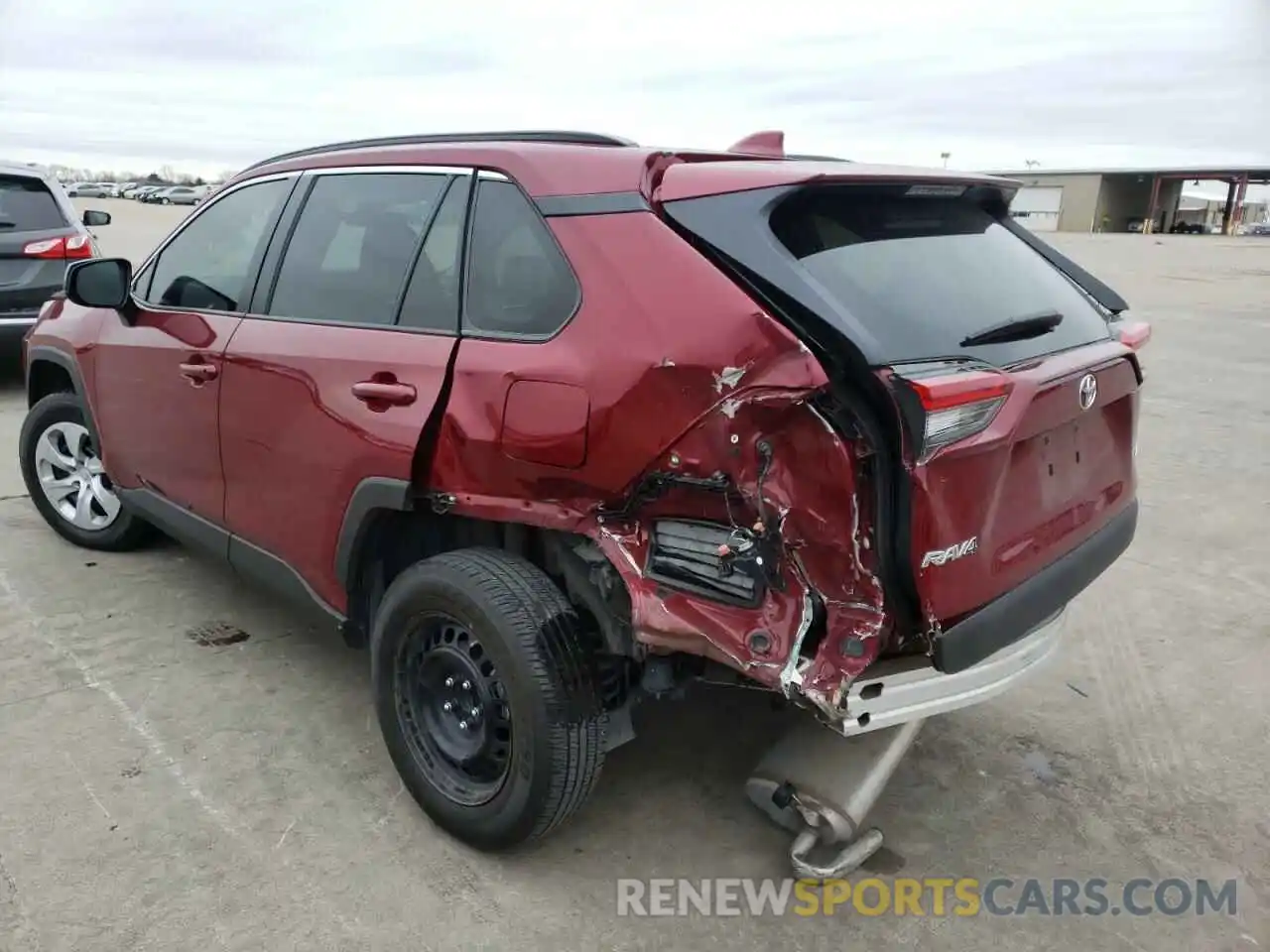 3 Photograph of a damaged car 2T3H1RFV2LW090212 TOYOTA RAV4 2020