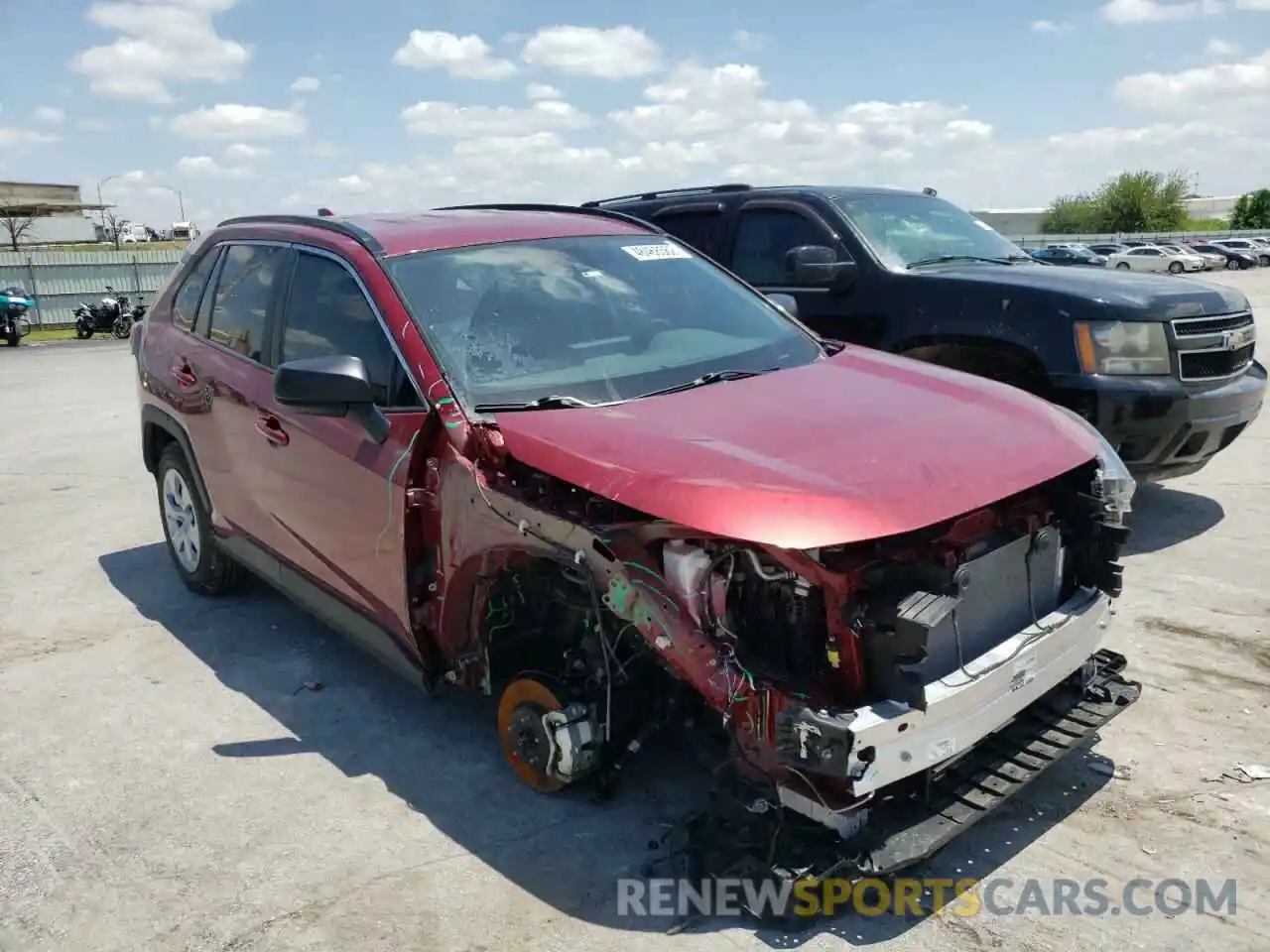 1 Photograph of a damaged car 2T3H1RFV2LW090243 TOYOTA RAV4 2020