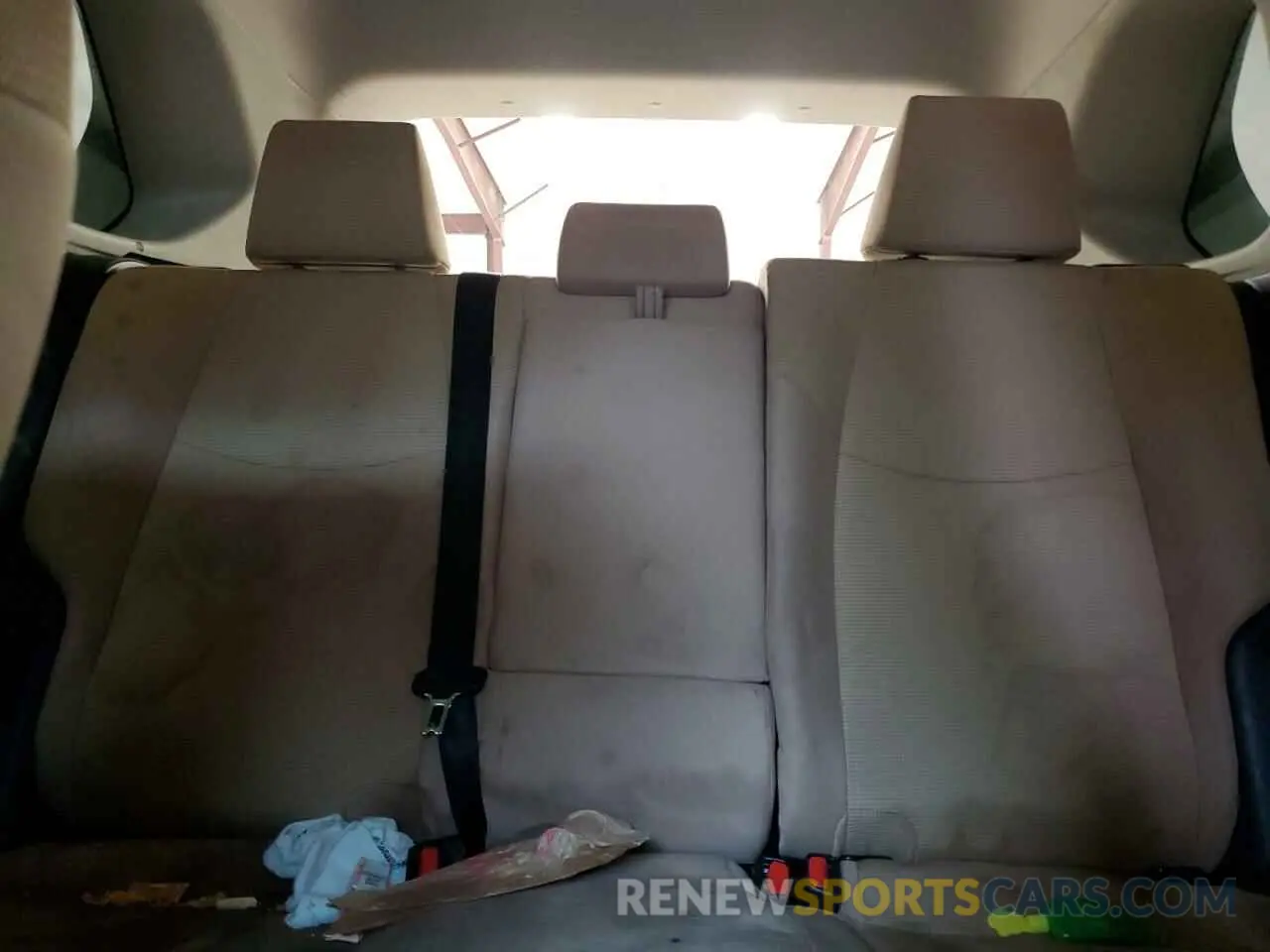 10 Photograph of a damaged car 2T3H1RFV3LC035446 TOYOTA RAV4 2020