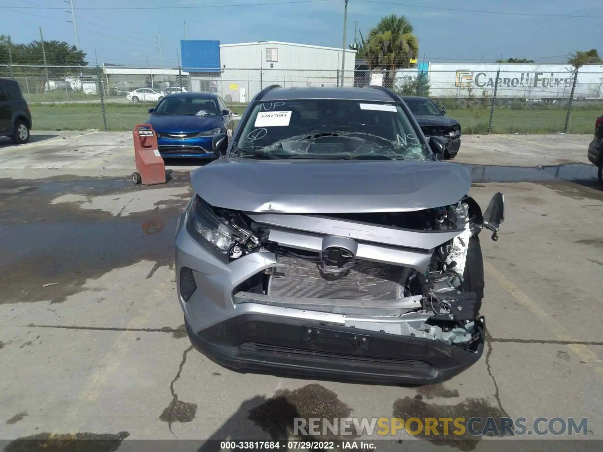 6 Photograph of a damaged car 2T3H1RFV3LC035768 TOYOTA RAV4 2020