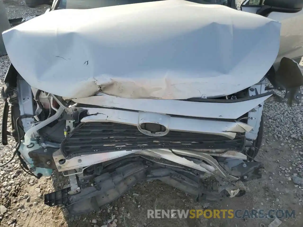 12 Photograph of a damaged car 2T3H1RFV3LC039125 TOYOTA RAV4 2020