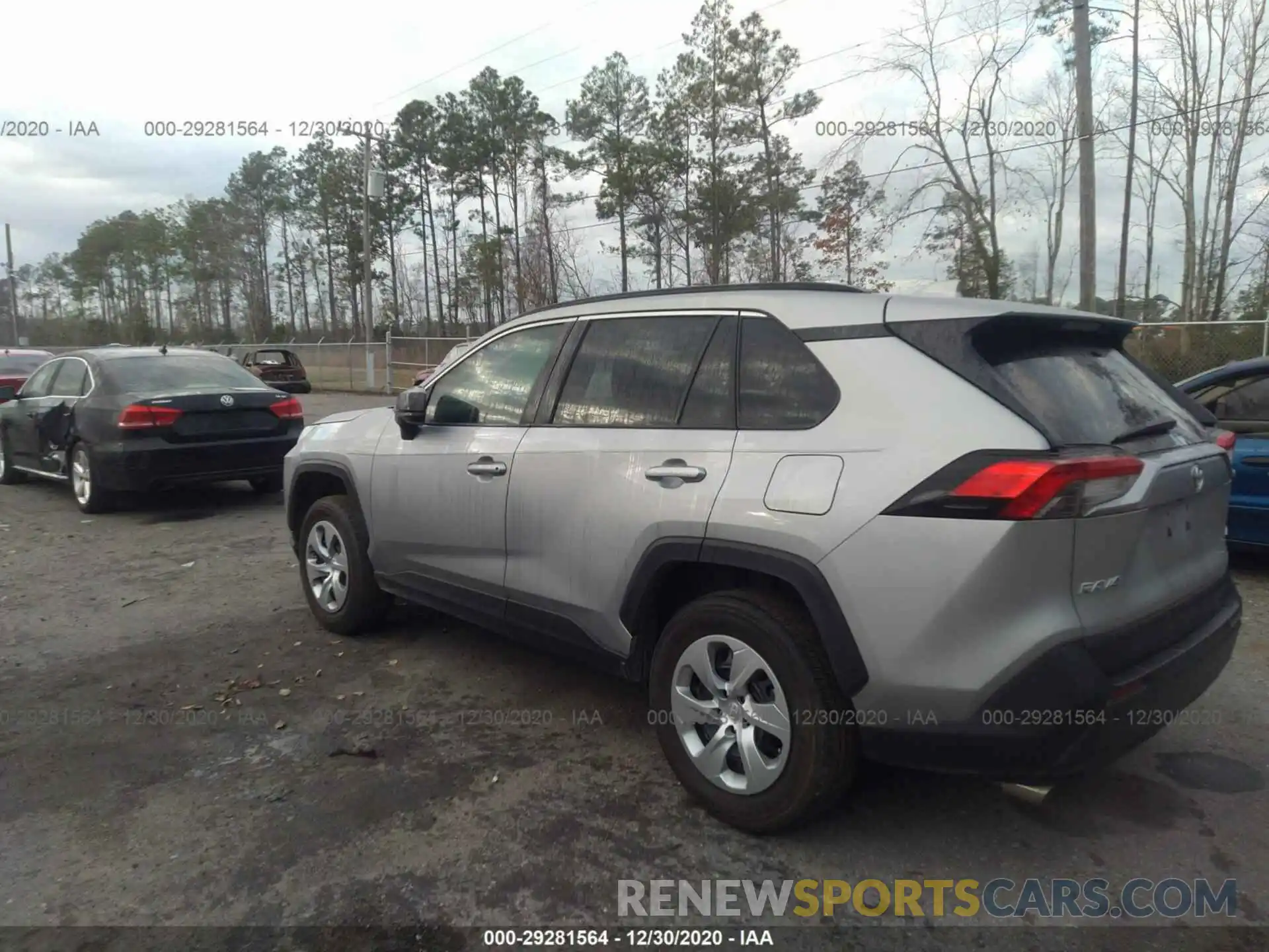 3 Photograph of a damaged car 2T3H1RFV3LC042414 TOYOTA RAV4 2020