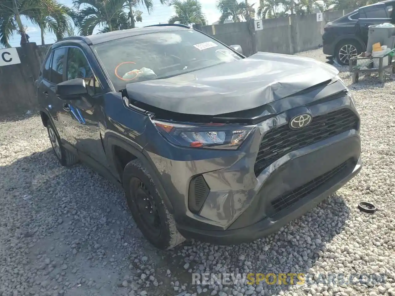 1 Photograph of a damaged car 2T3H1RFV3LC056460 TOYOTA RAV4 2020