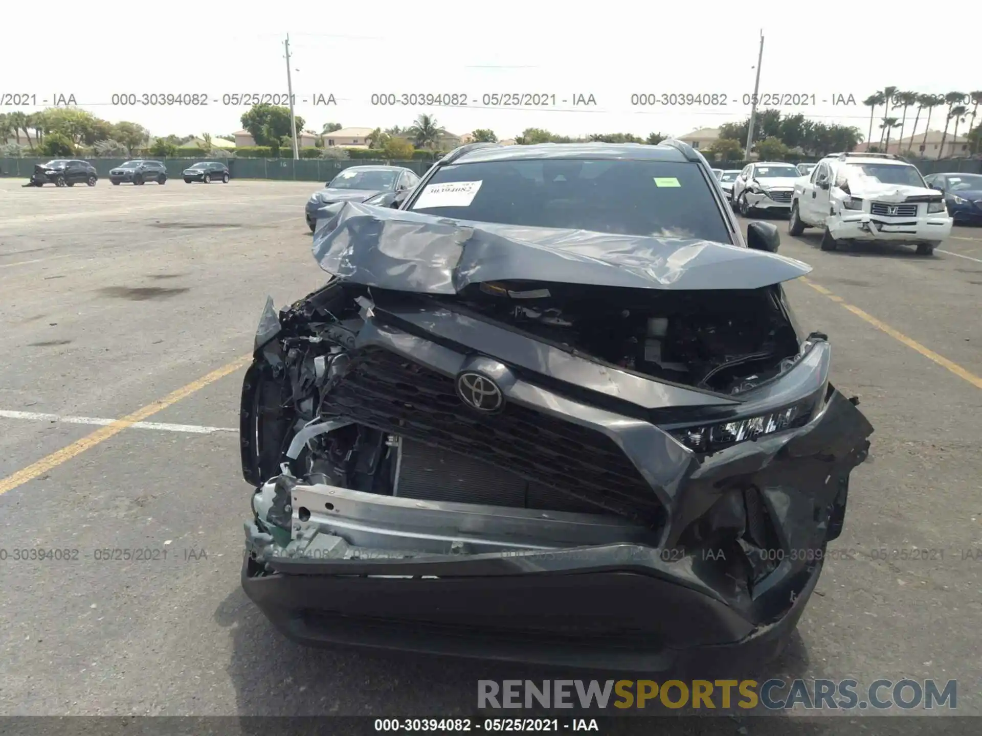 6 Photograph of a damaged car 2T3H1RFV3LC060962 TOYOTA RAV4 2020