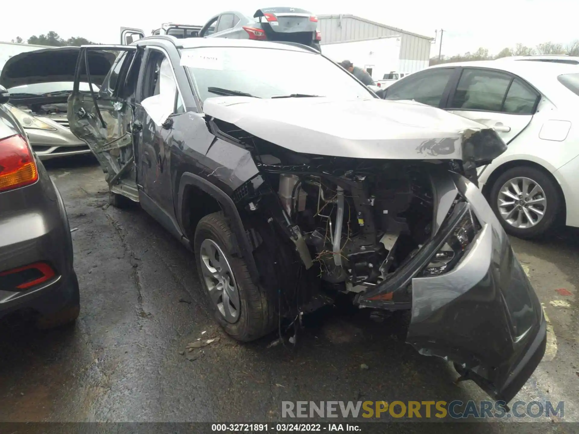 6 Photograph of a damaged car 2T3H1RFV3LC064882 TOYOTA RAV4 2020