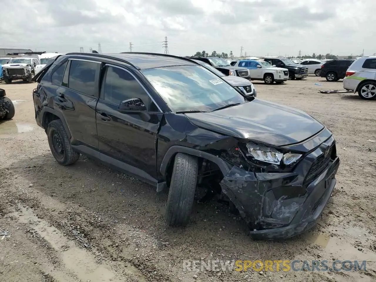 4 Photograph of a damaged car 2T3H1RFV3LC067751 TOYOTA RAV4 2020