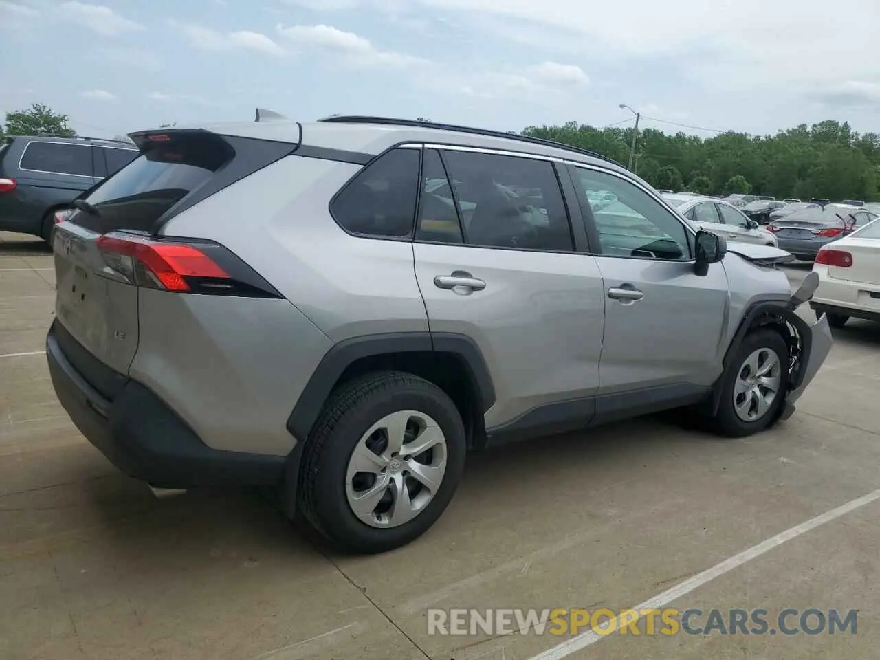 3 Photograph of a damaged car 2T3H1RFV3LC077101 TOYOTA RAV4 2020