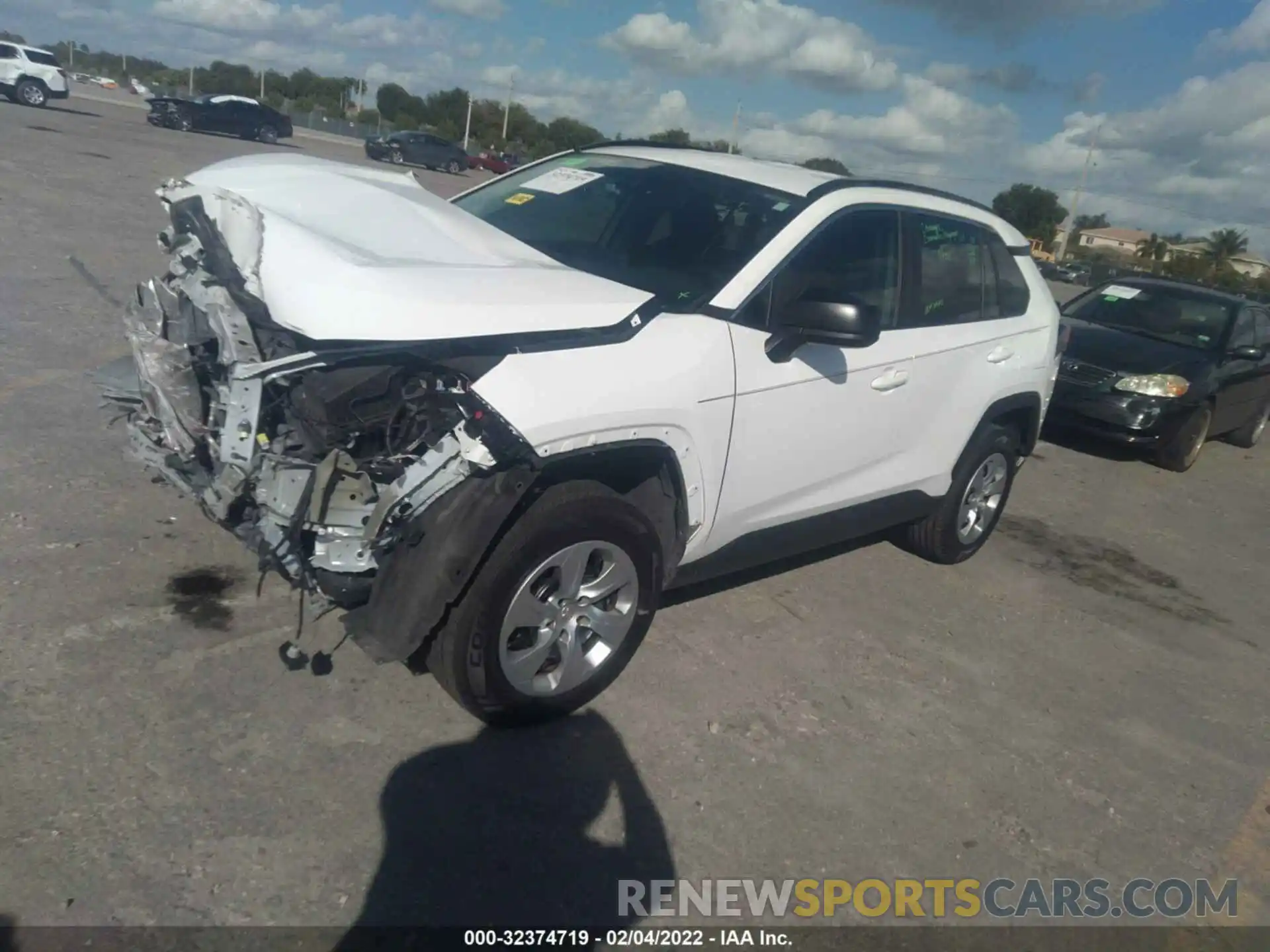 2 Photograph of a damaged car 2T3H1RFV3LW061964 TOYOTA RAV4 2020