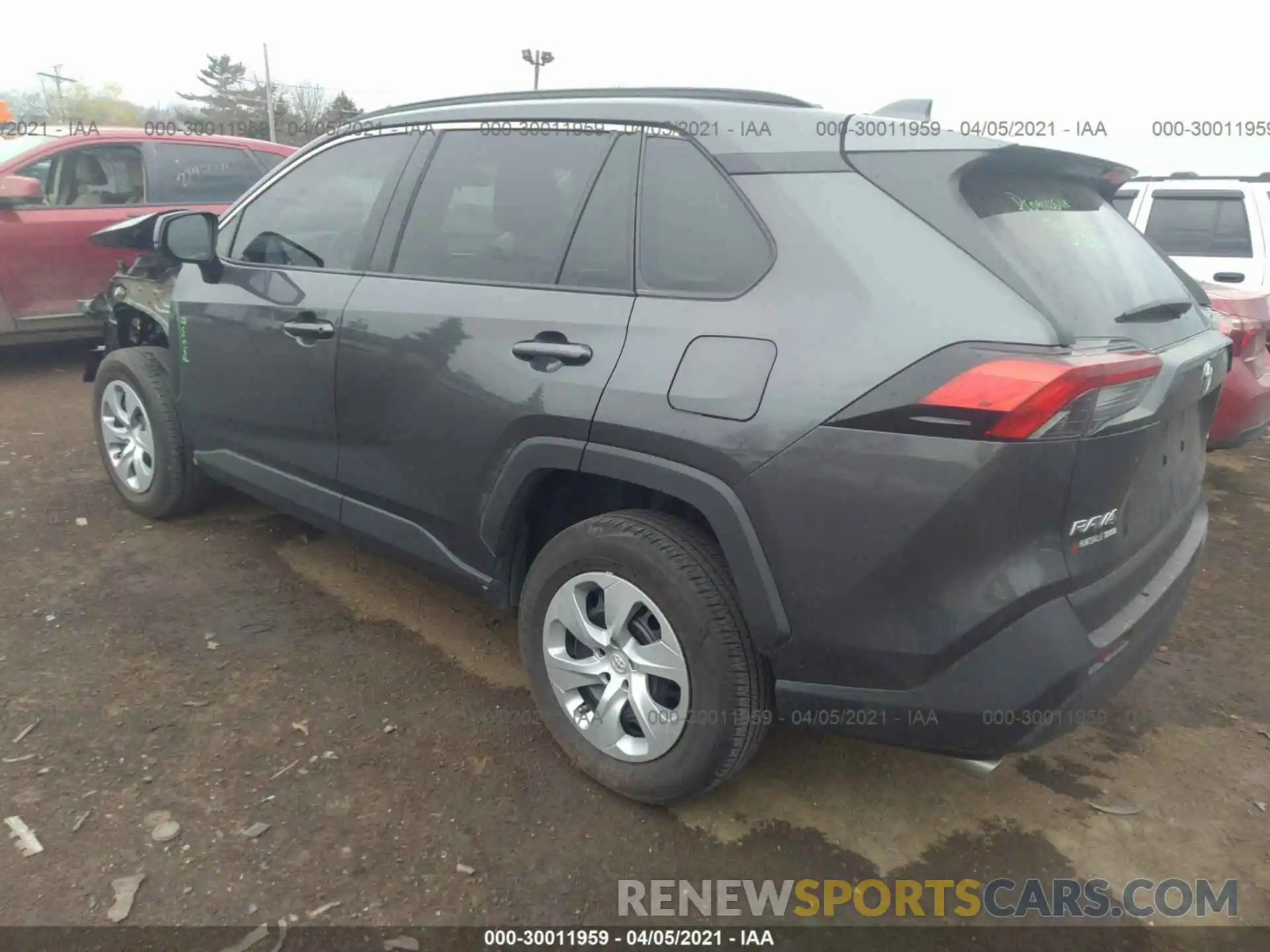 3 Photograph of a damaged car 2T3H1RFV3LW086248 TOYOTA RAV4 2020