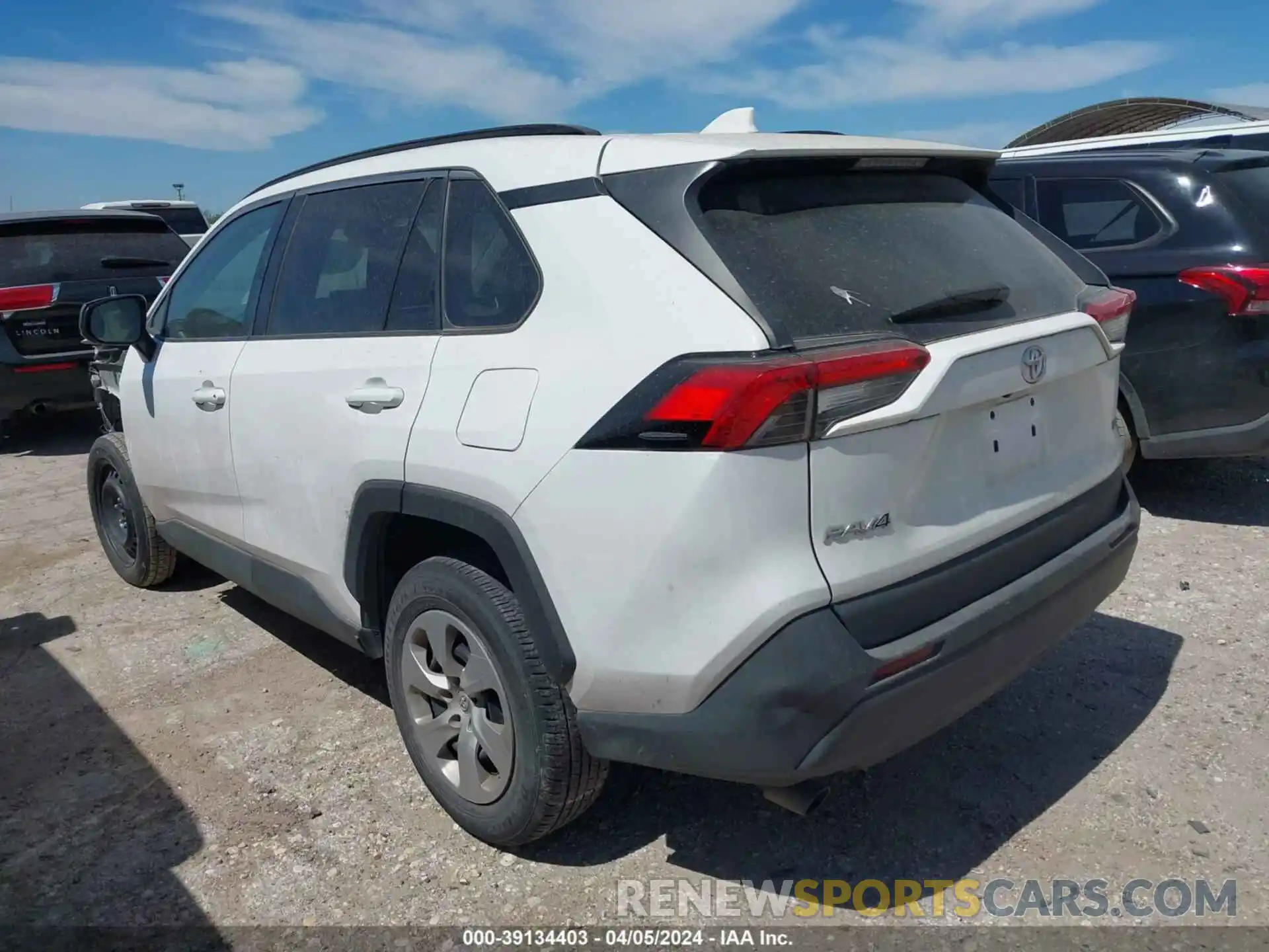 3 Photograph of a damaged car 2T3H1RFV3LW086704 TOYOTA RAV4 2020