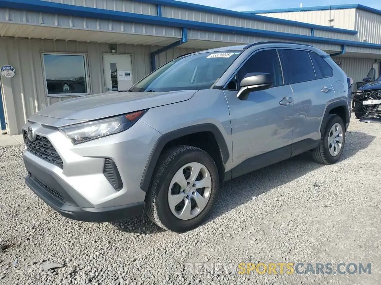 1 Photograph of a damaged car 2T3H1RFV3LW087660 TOYOTA RAV4 2020
