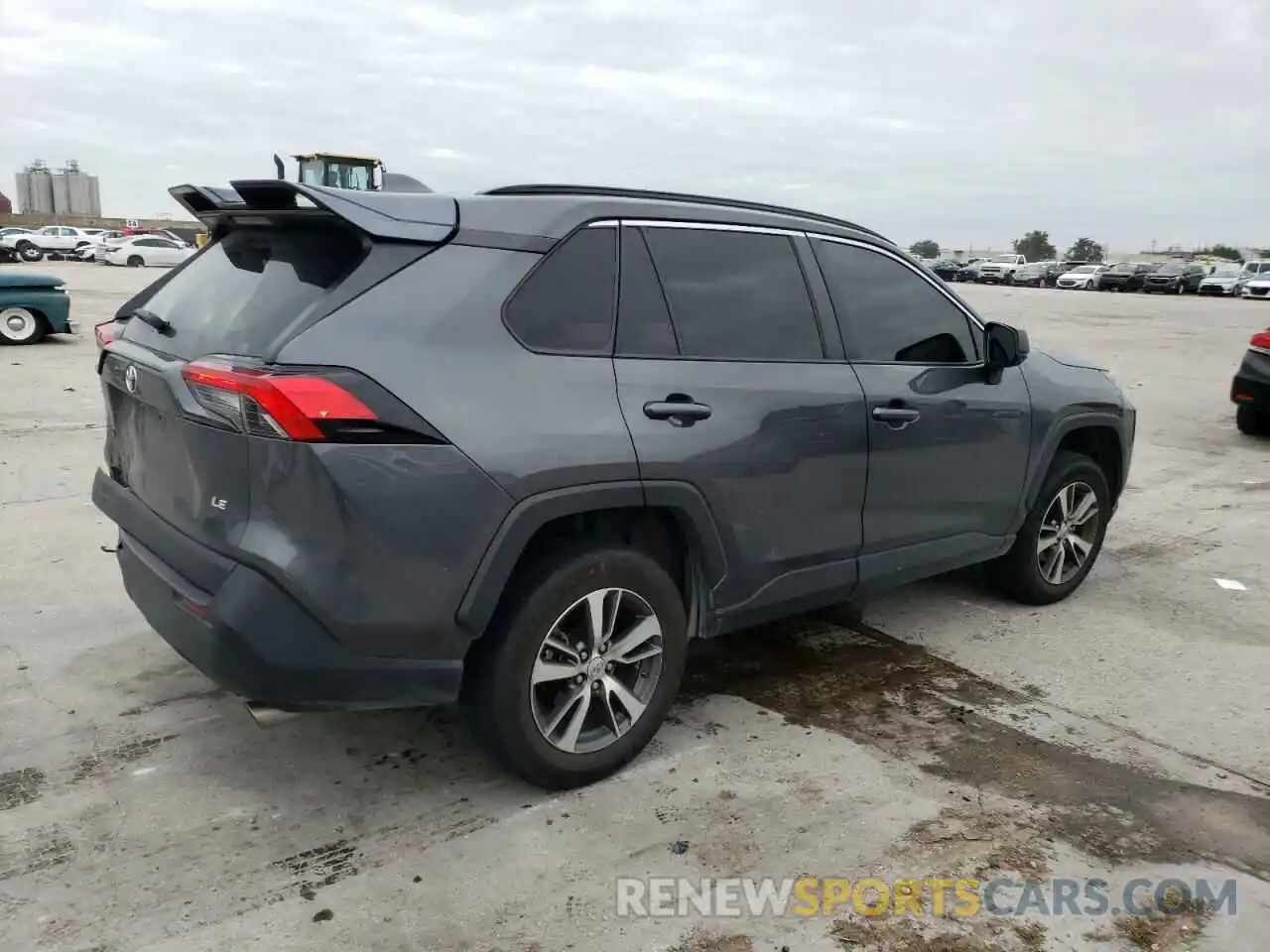 3 Photograph of a damaged car 2T3H1RFV3LW091546 TOYOTA RAV4 2020