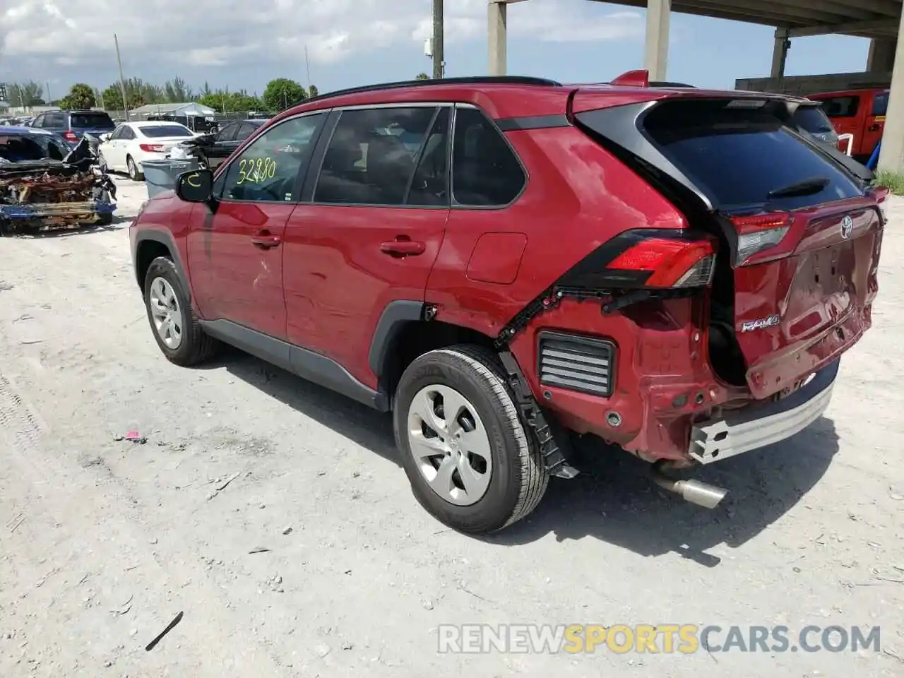 3 Photograph of a damaged car 2T3H1RFV4LC041983 TOYOTA RAV4 2020