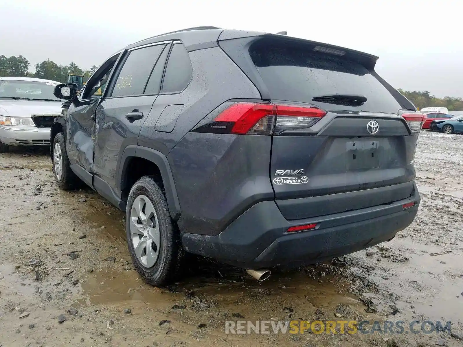 3 Photograph of a damaged car 2T3H1RFV4LC044169 TOYOTA RAV4 2020