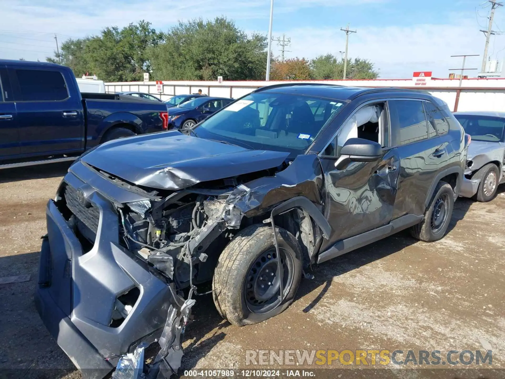 2 Photograph of a damaged car 2T3H1RFV4LC050926 TOYOTA RAV4 2020