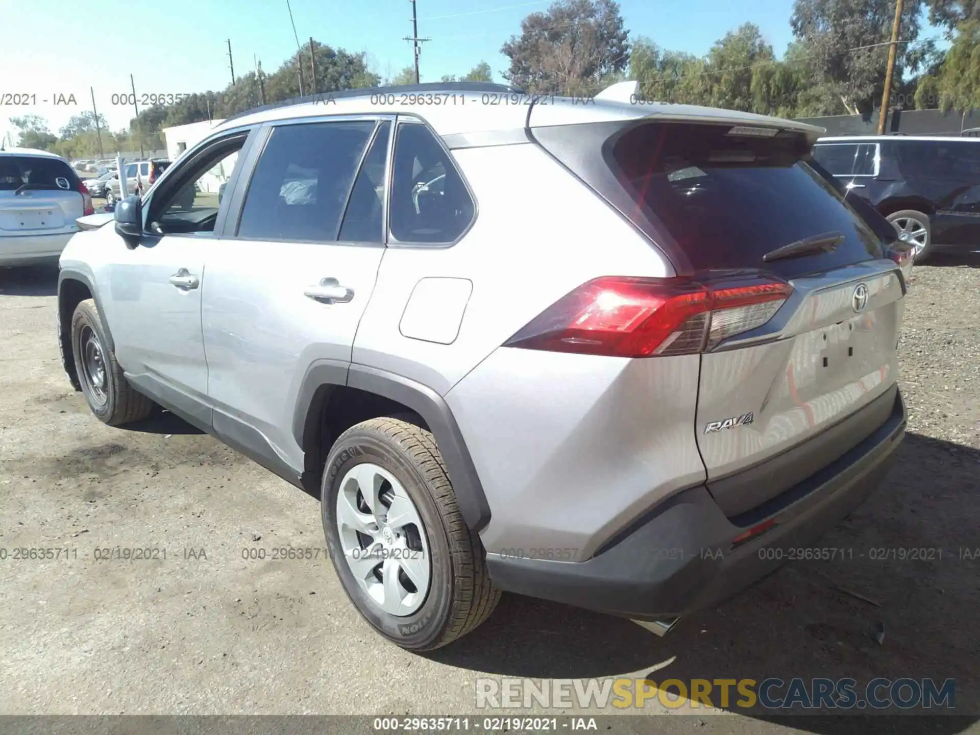 3 Photograph of a damaged car 2T3H1RFV4LC058959 TOYOTA RAV4 2020