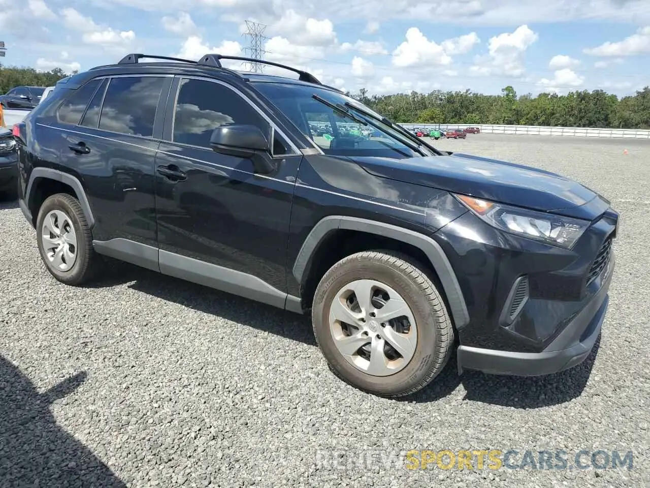 4 Photograph of a damaged car 2T3H1RFV4LC062168 TOYOTA RAV4 2020