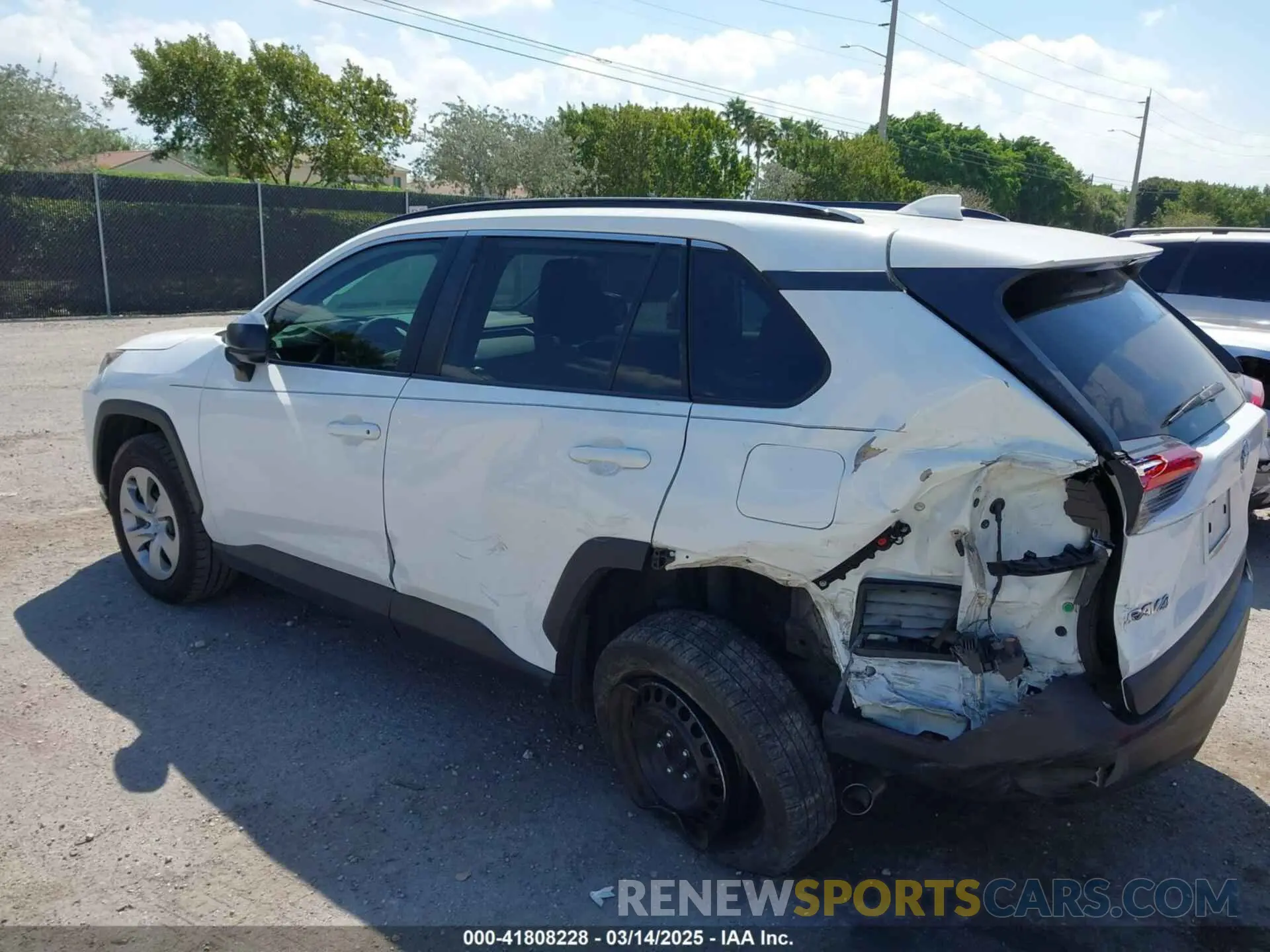 6 Photograph of a damaged car 2T3H1RFV4LC068116 TOYOTA RAV4 2020