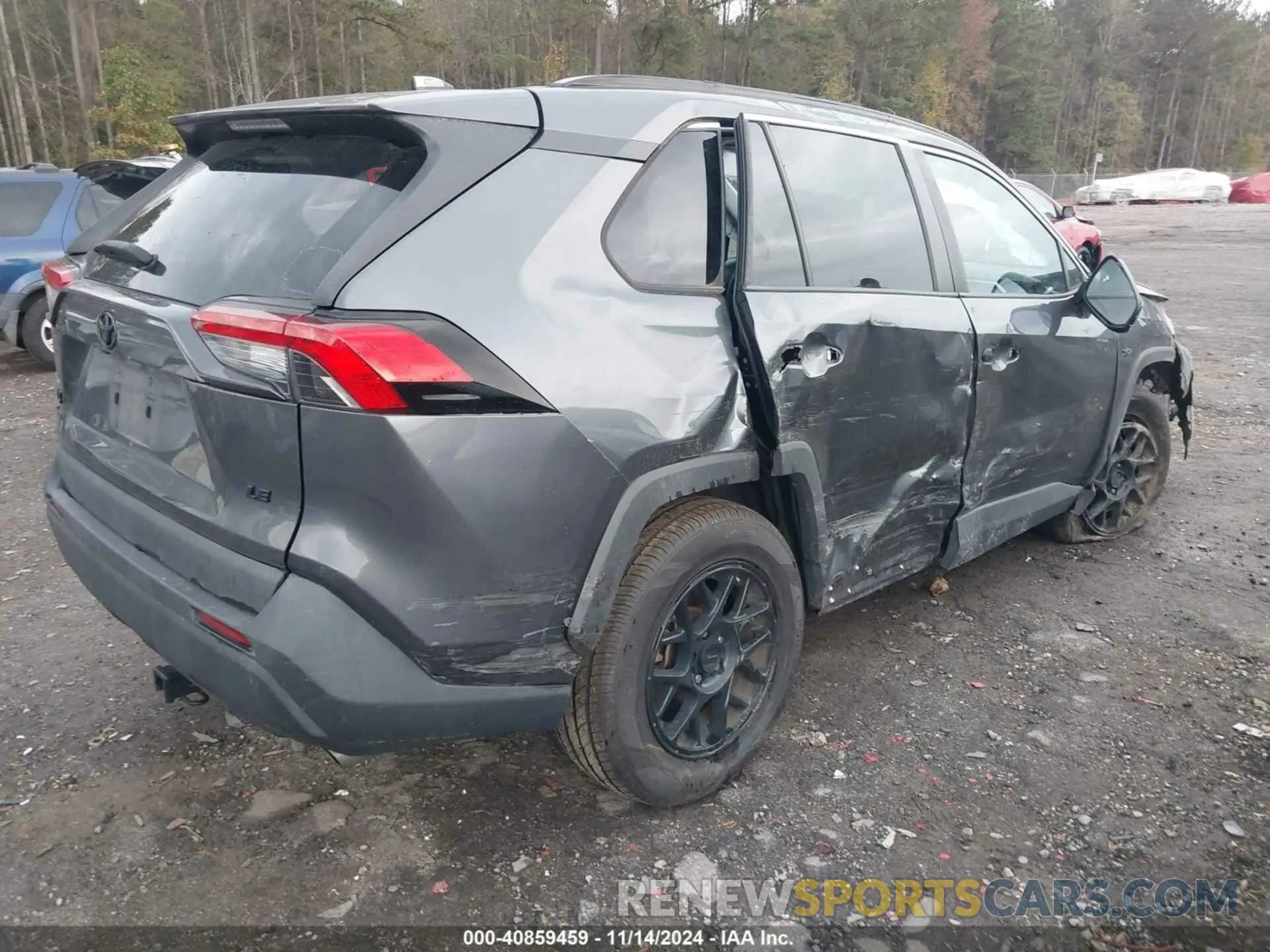 4 Photograph of a damaged car 2T3H1RFV4LC078578 TOYOTA RAV4 2020