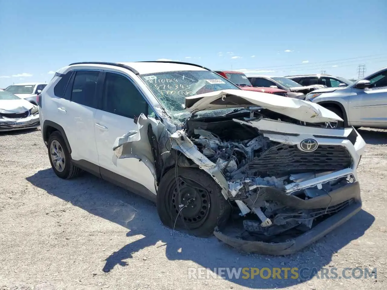 4 Photograph of a damaged car 2T3H1RFV4LW062721 TOYOTA RAV4 2020