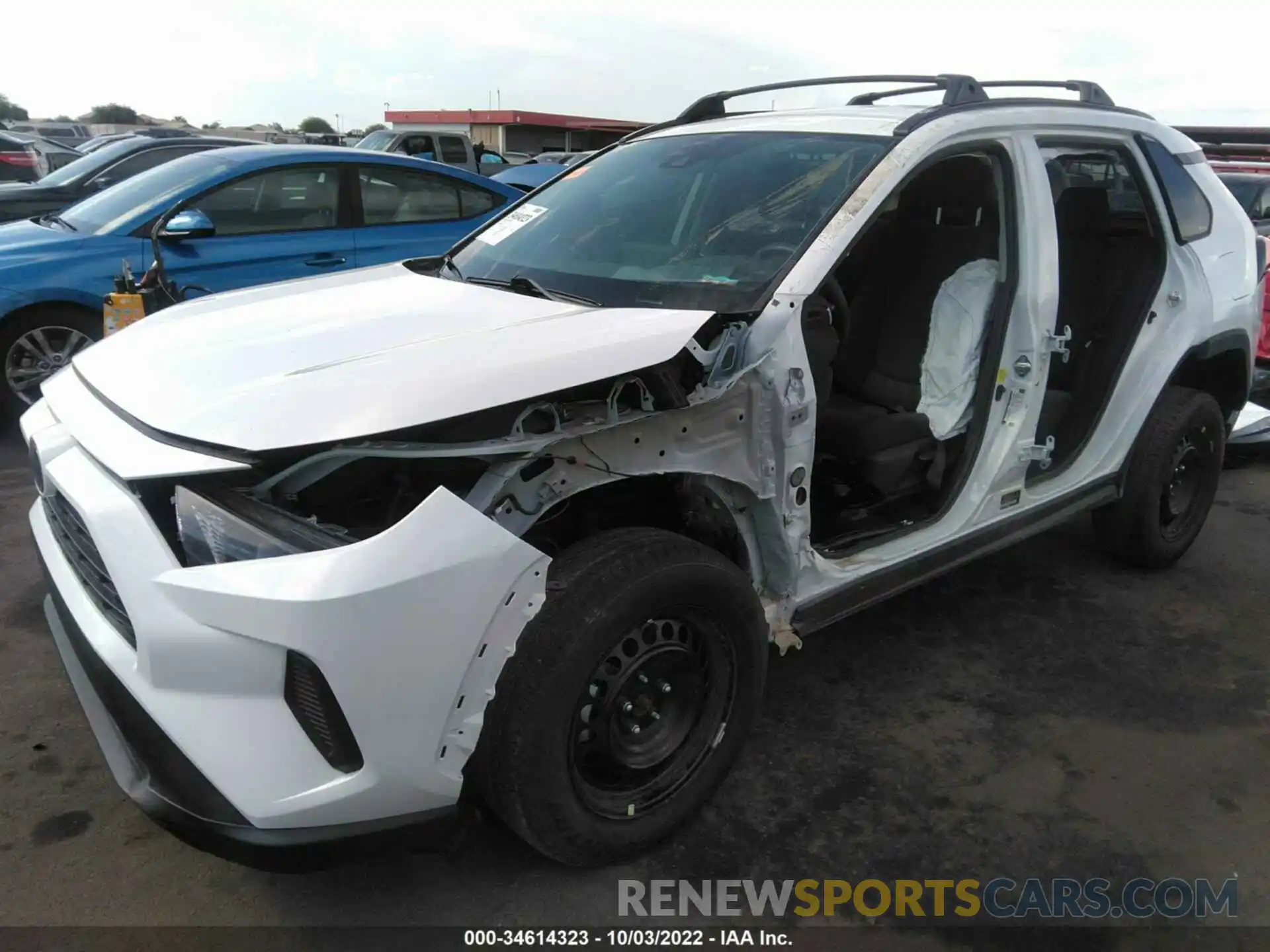 2 Photograph of a damaged car 2T3H1RFV4LW063321 TOYOTA RAV4 2020