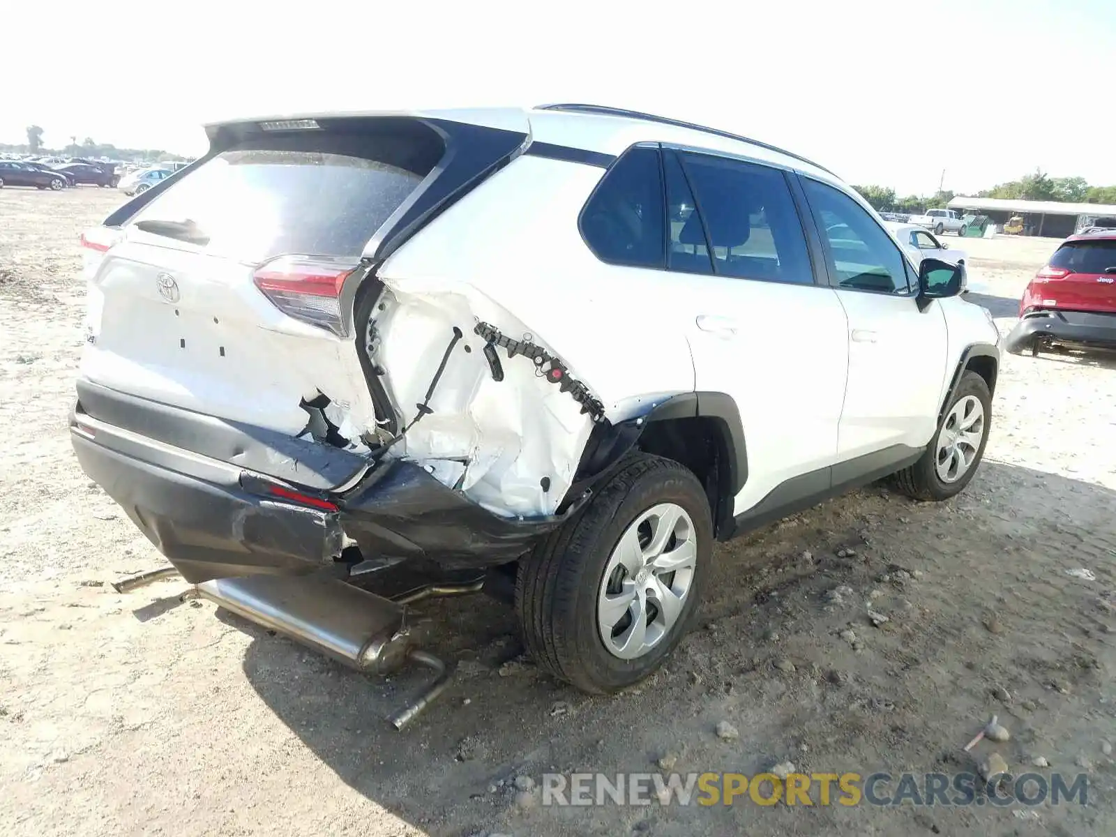 4 Photograph of a damaged car 2T3H1RFV4LW069314 TOYOTA RAV4 2020