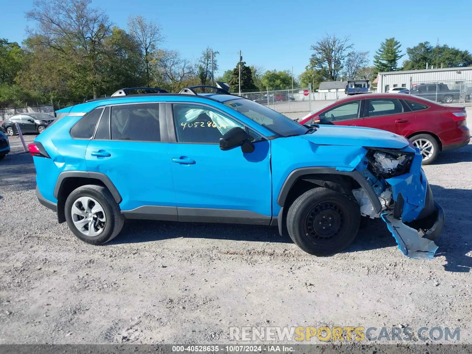 13 Photograph of a damaged car 2T3H1RFV4LW086971 TOYOTA RAV4 2020