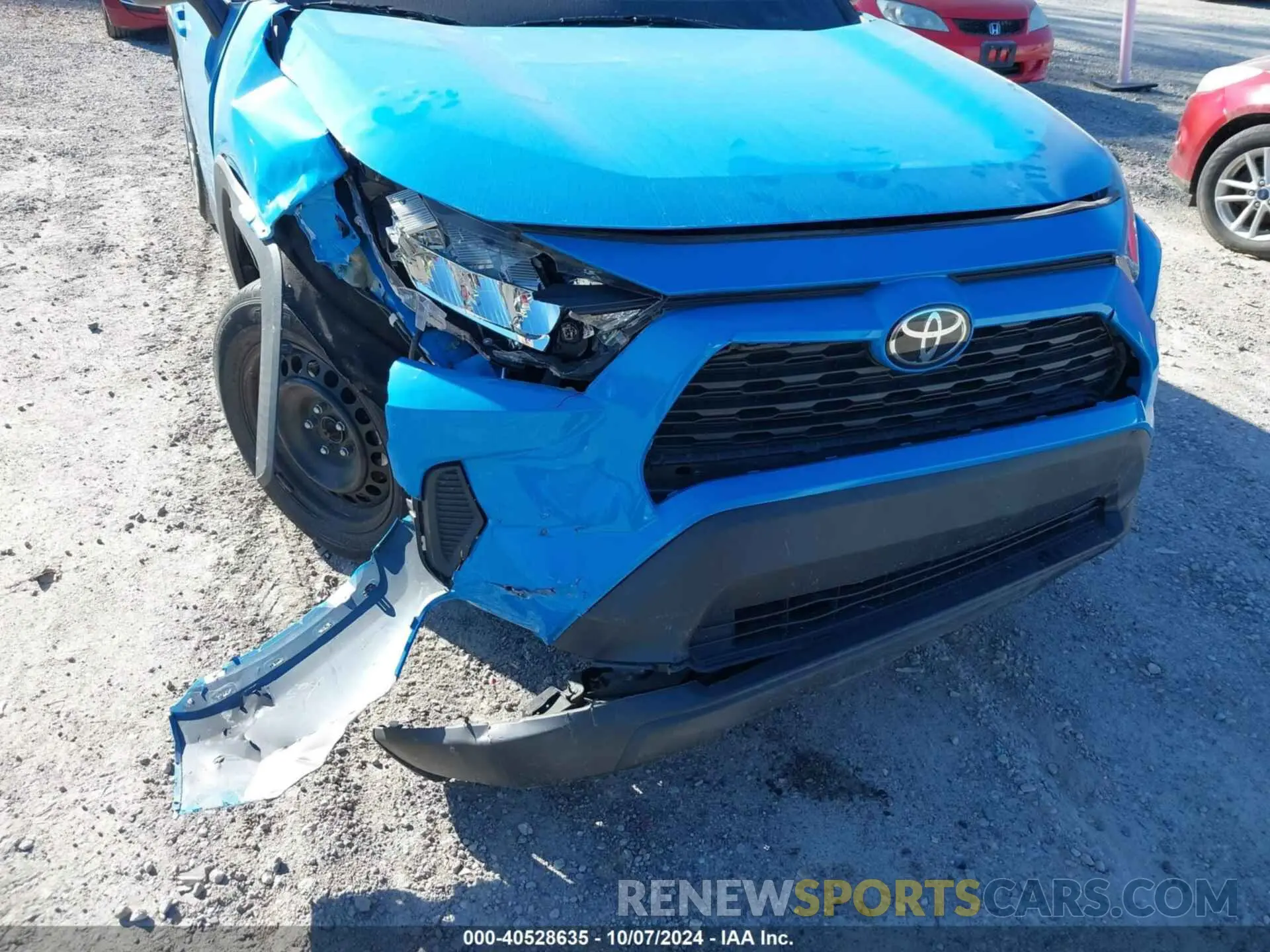 17 Photograph of a damaged car 2T3H1RFV4LW086971 TOYOTA RAV4 2020