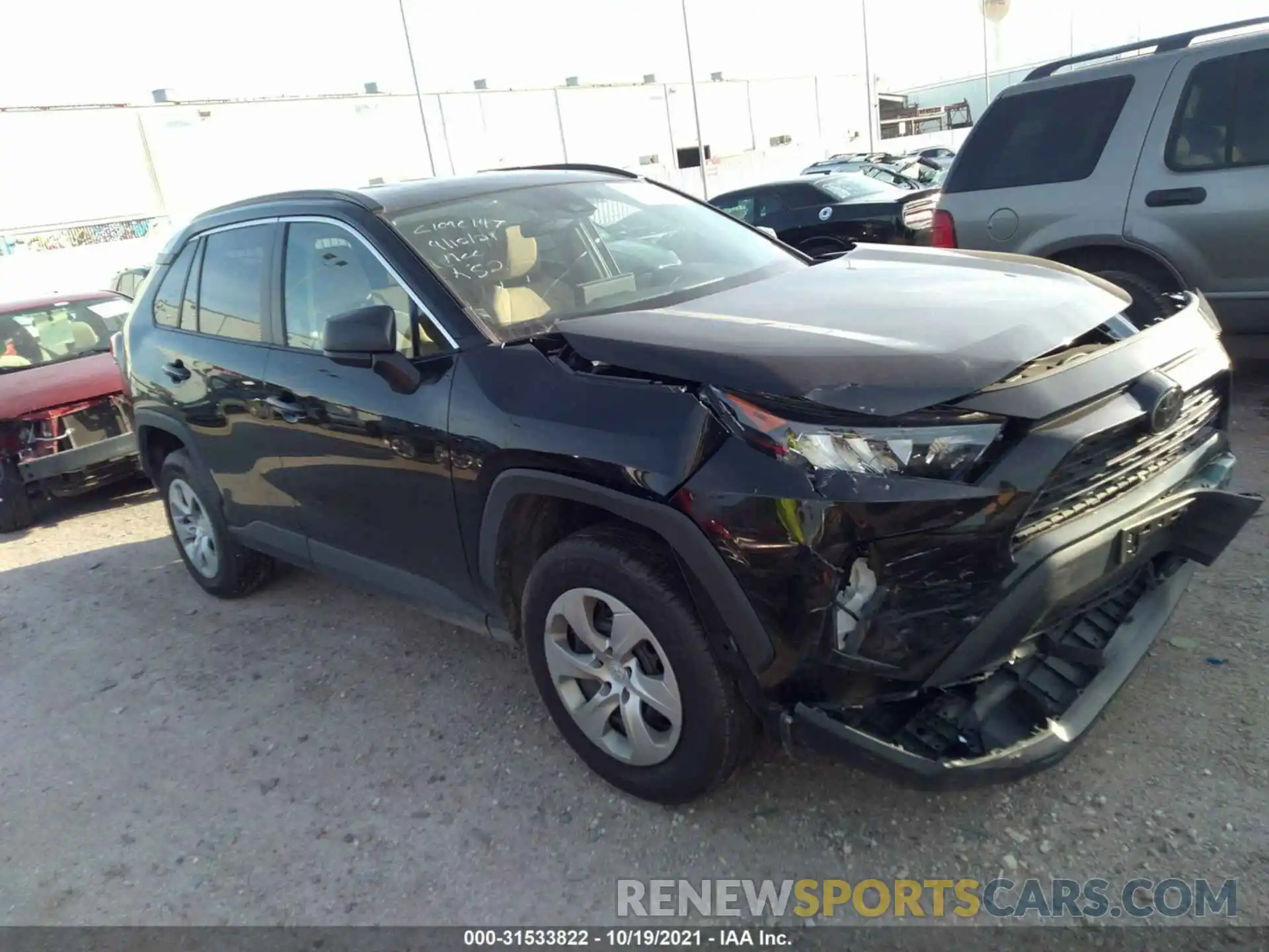 1 Photograph of a damaged car 2T3H1RFV5LC035142 TOYOTA RAV4 2020