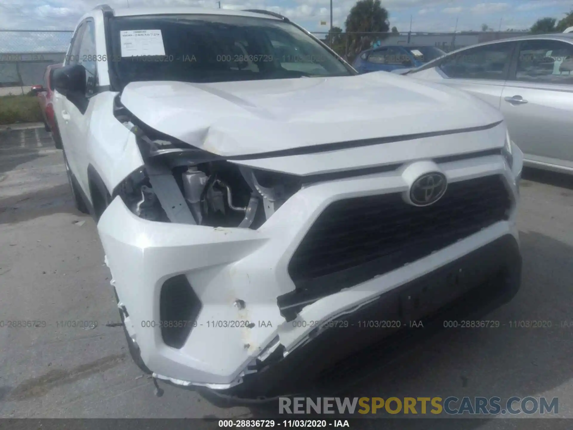 6 Photograph of a damaged car 2T3H1RFV5LC036176 TOYOTA RAV4 2020